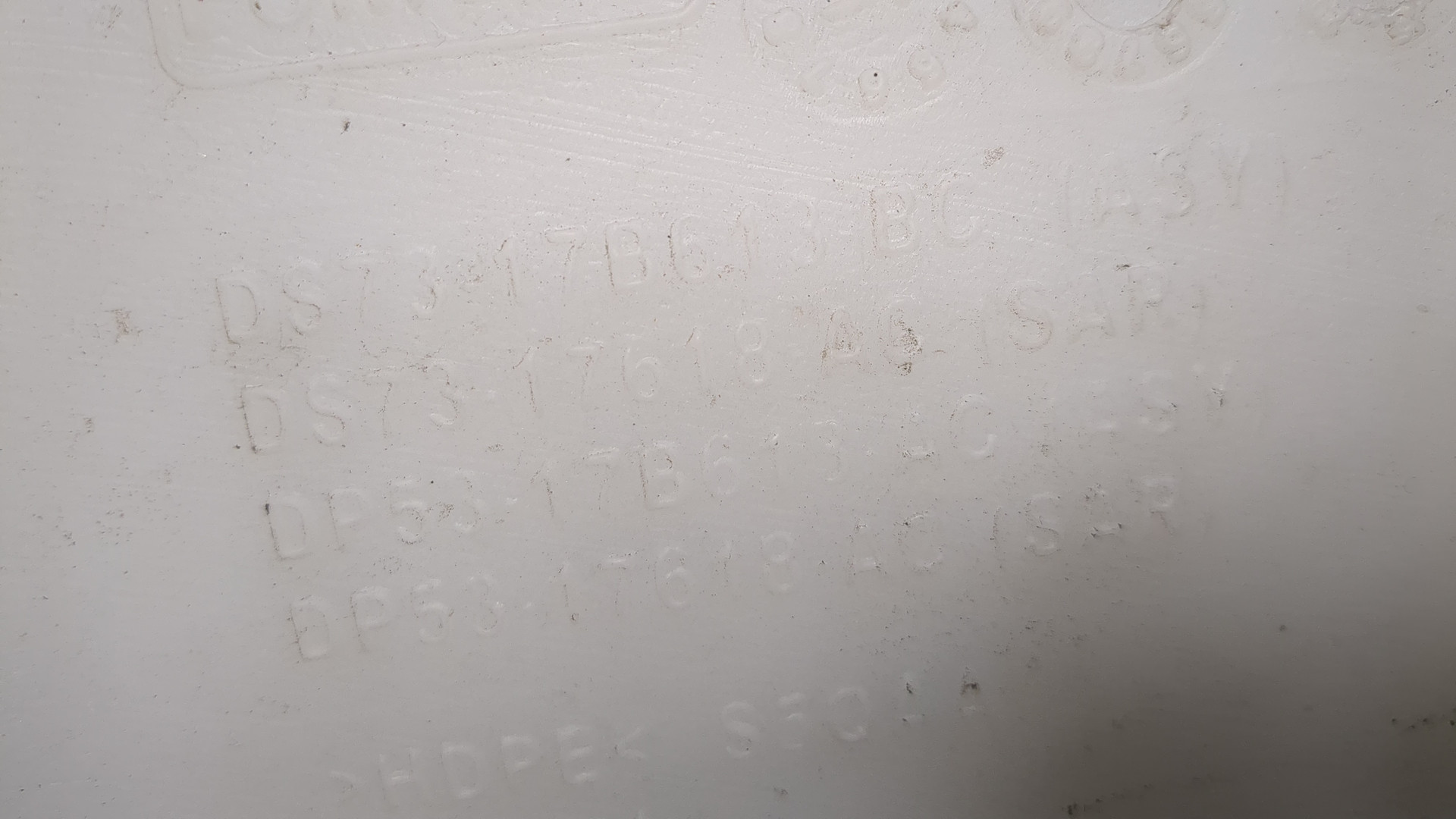 Бачок омывателя лобового стекла