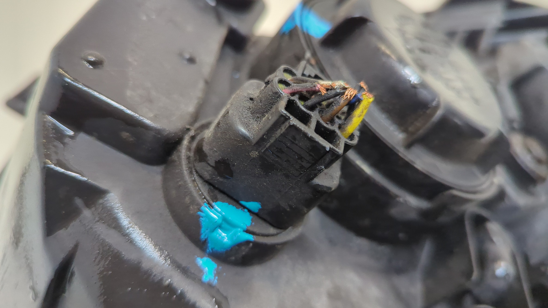 Фара правая