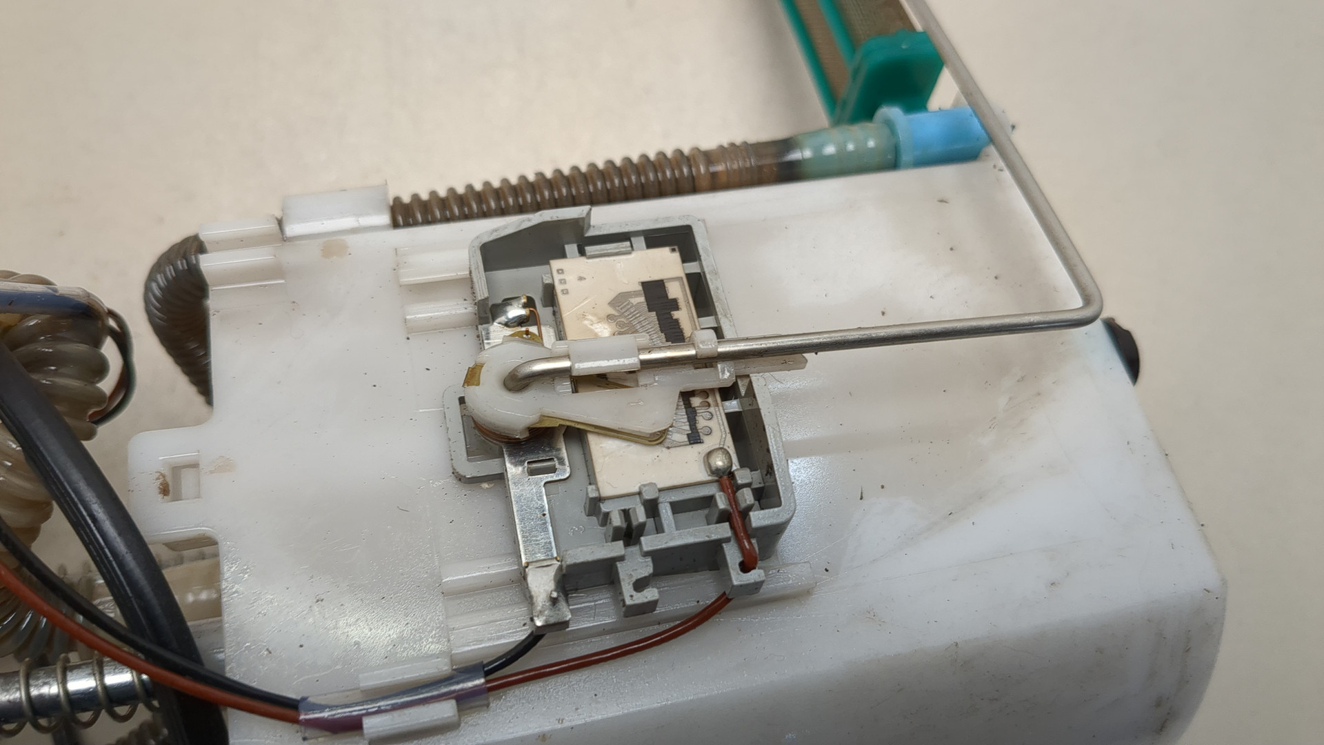 Датчик уровня топлива