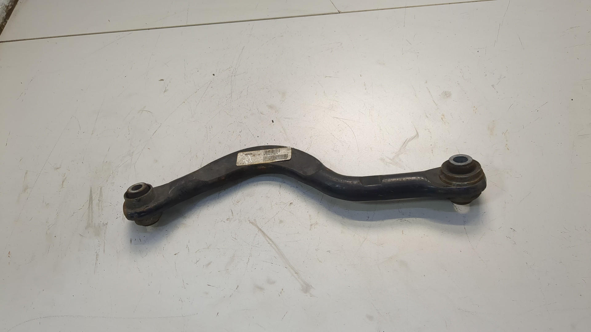 Рычаг задний правый