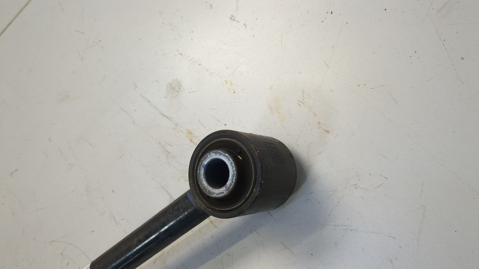 Рычаг задний