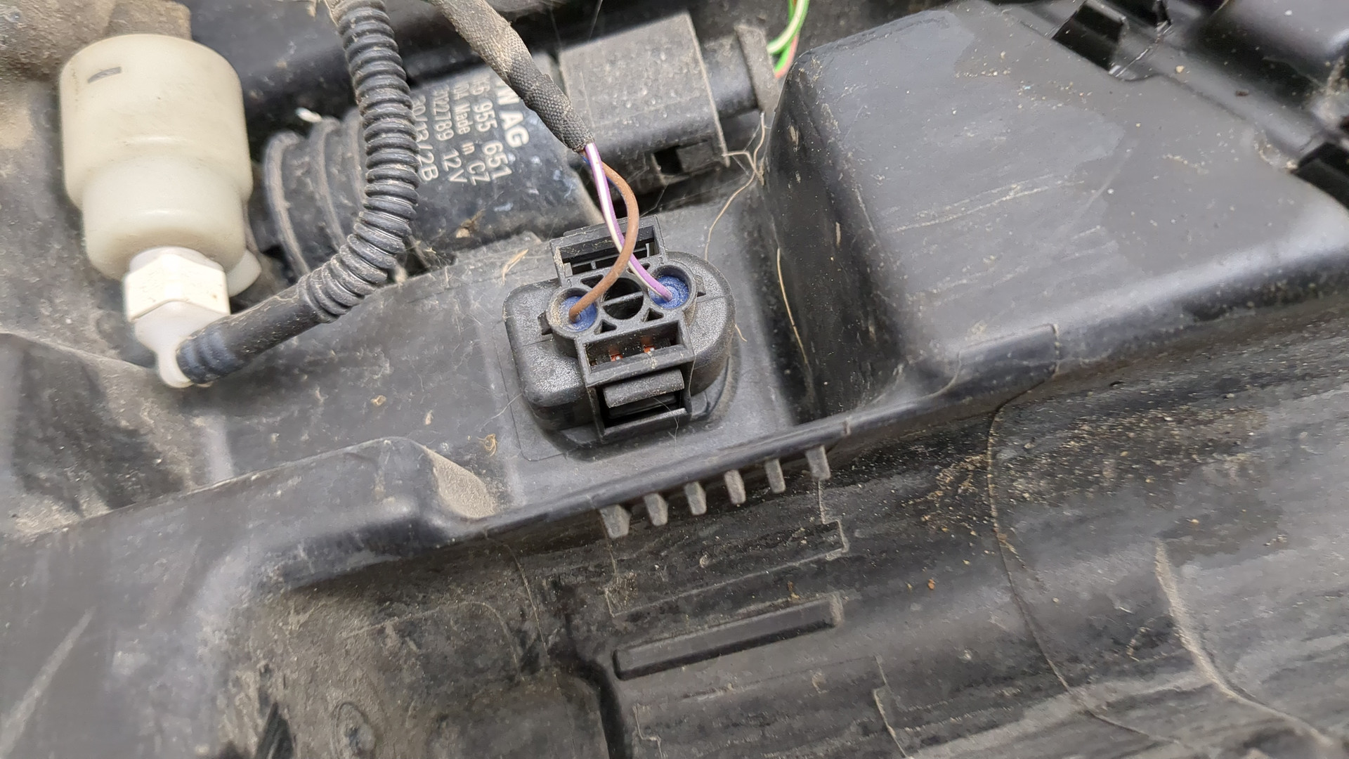 Бачок омывателя лобового стекла