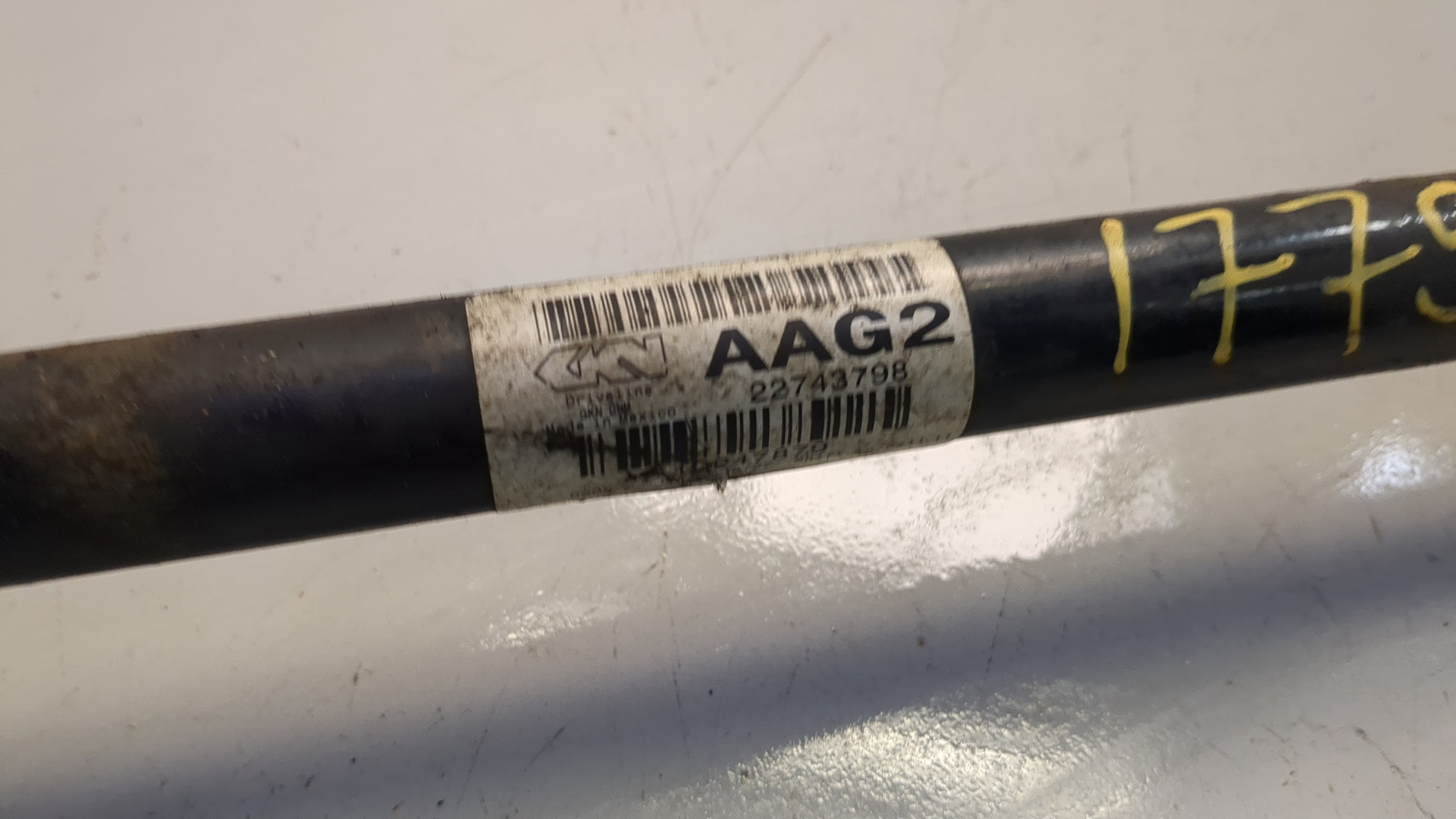 Полуось задняя