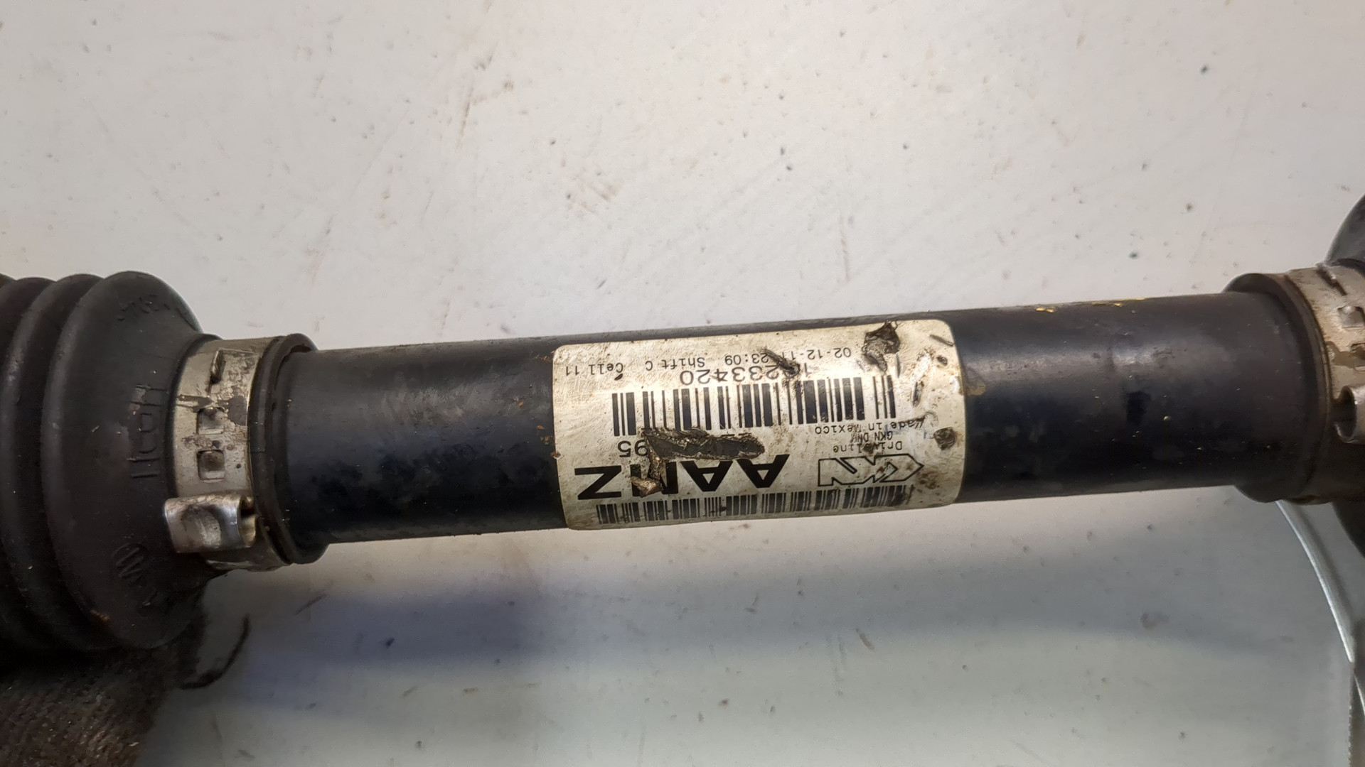 Полуось передняя левая