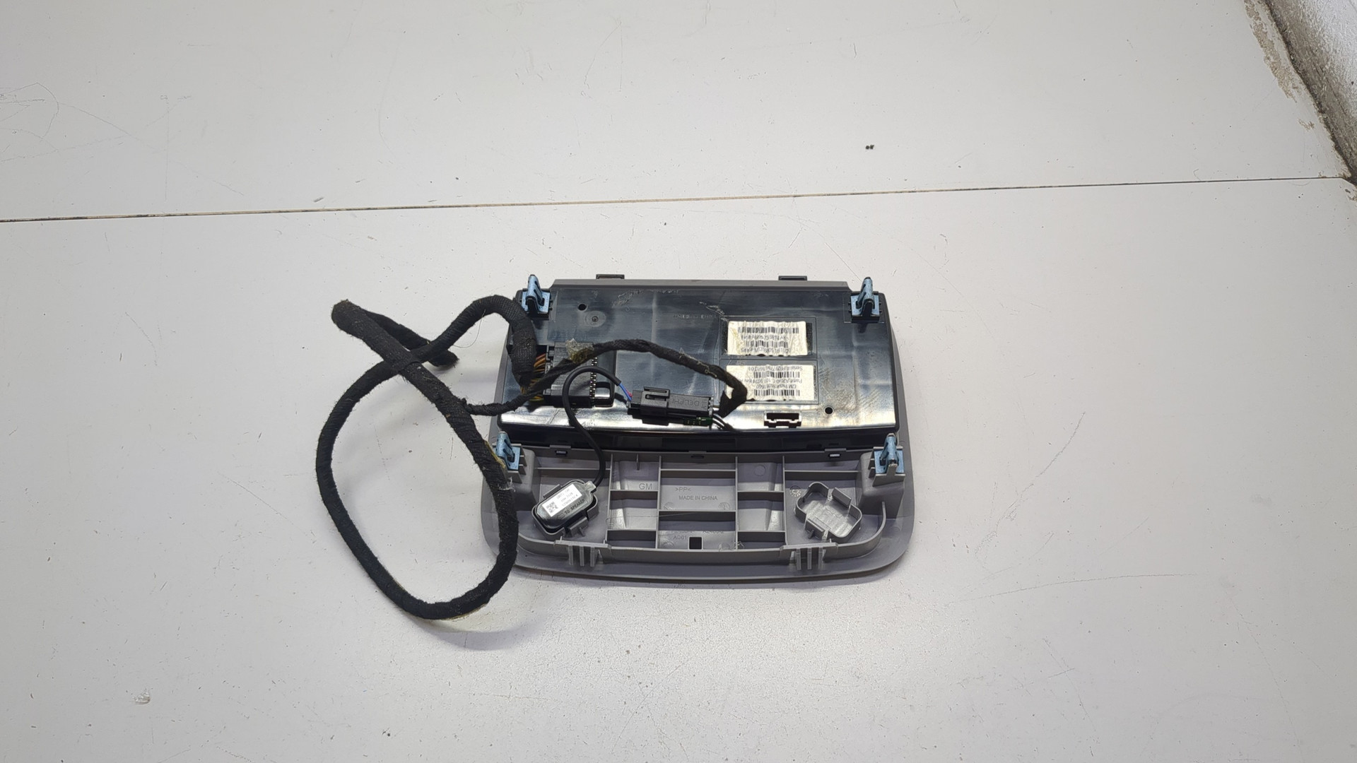 Плафон салонный