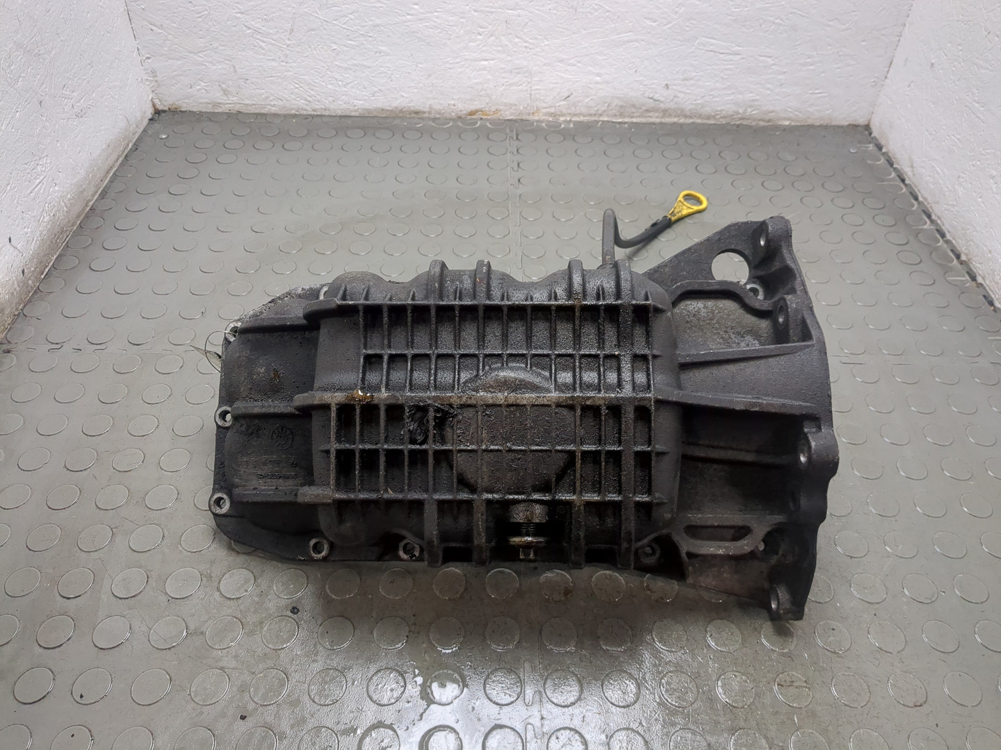 Поддон масляный двигателя (картер)