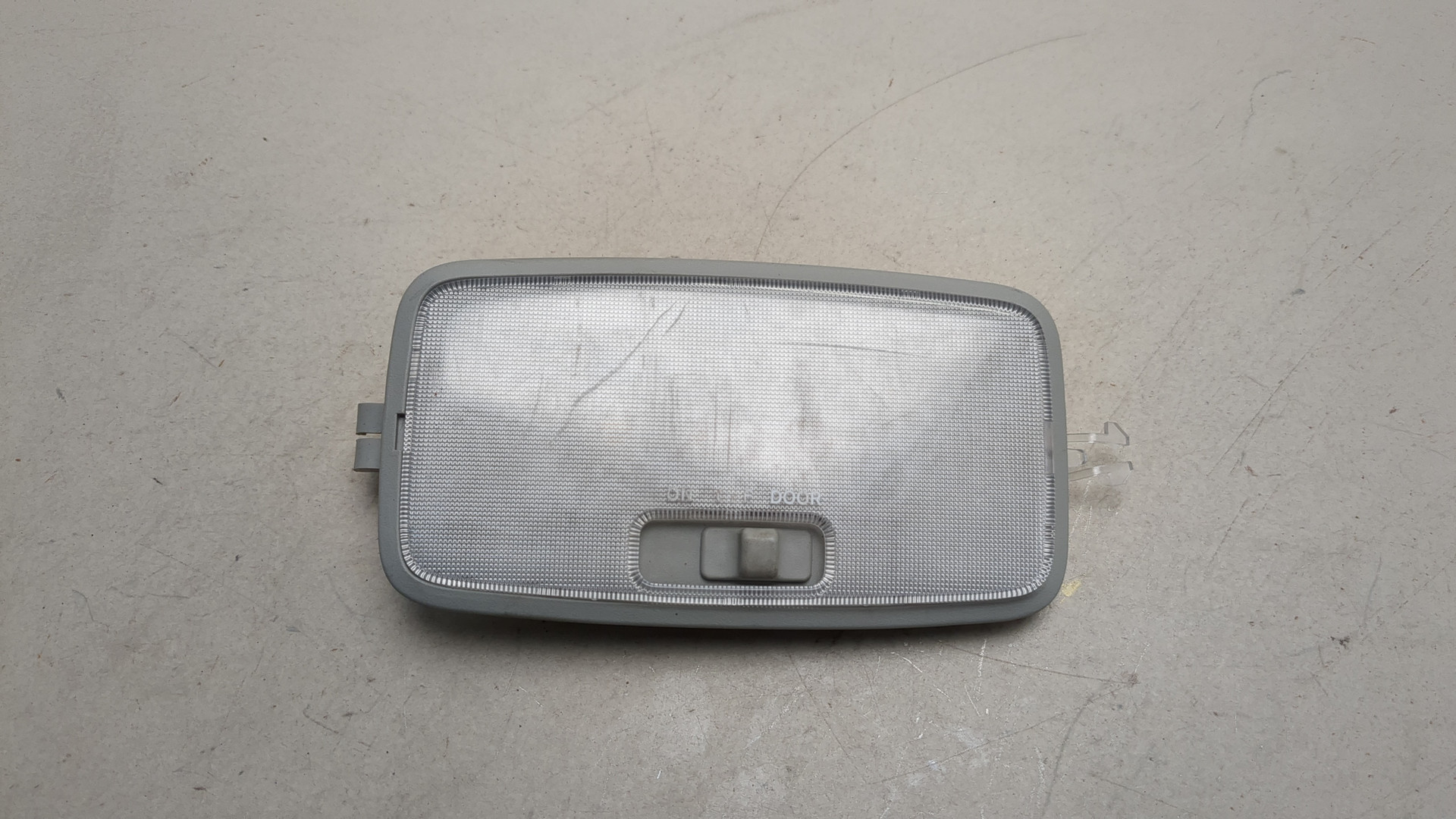 Плафон салонный