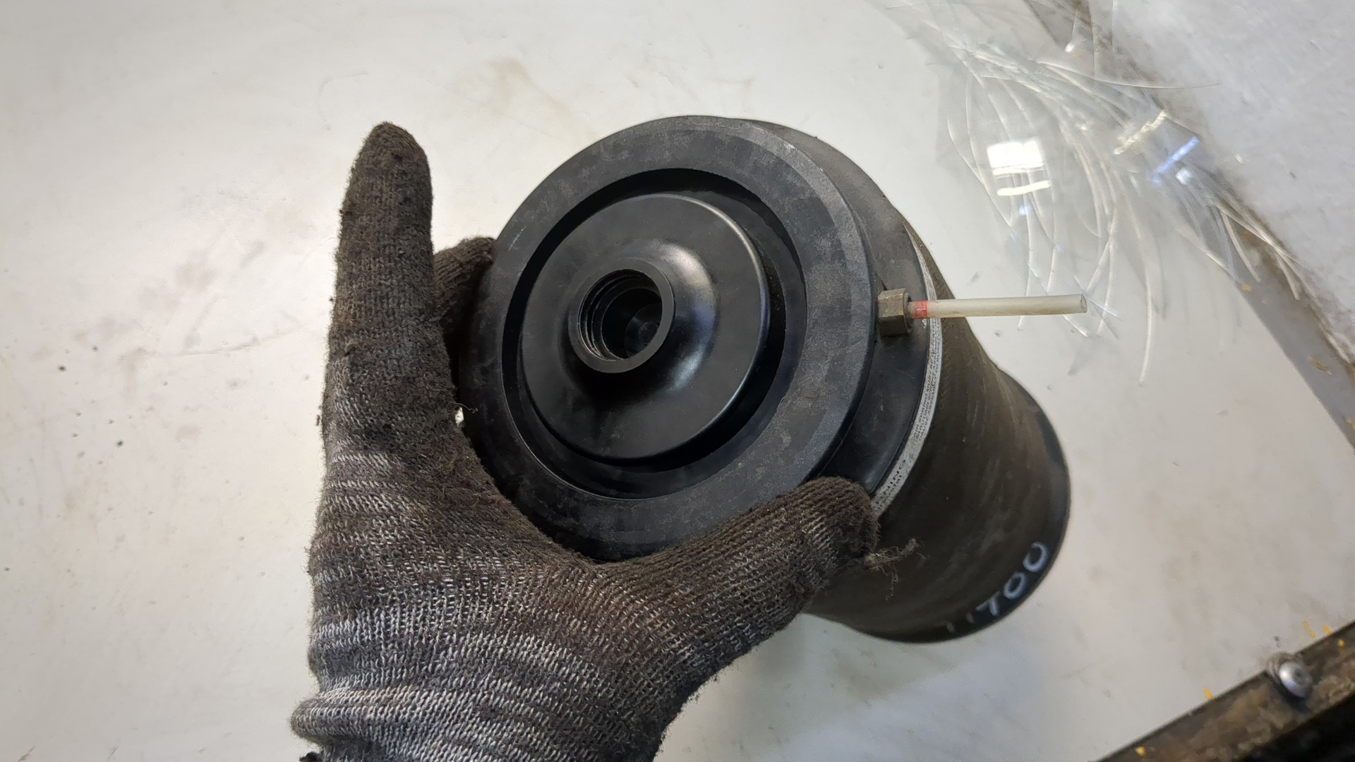 Амортизатор задний (стойка)