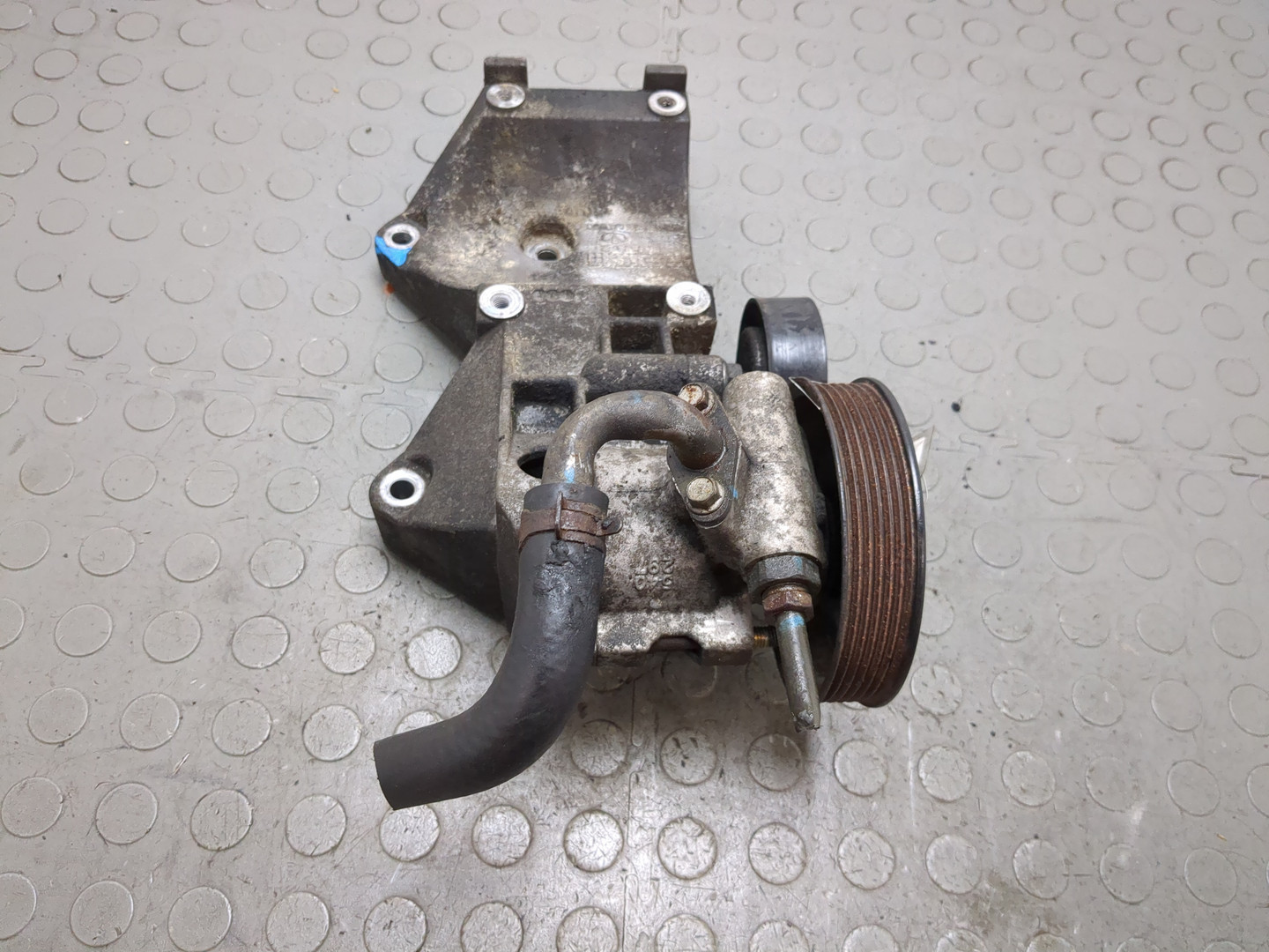 Насос ГУР (гидроусилитель руля)