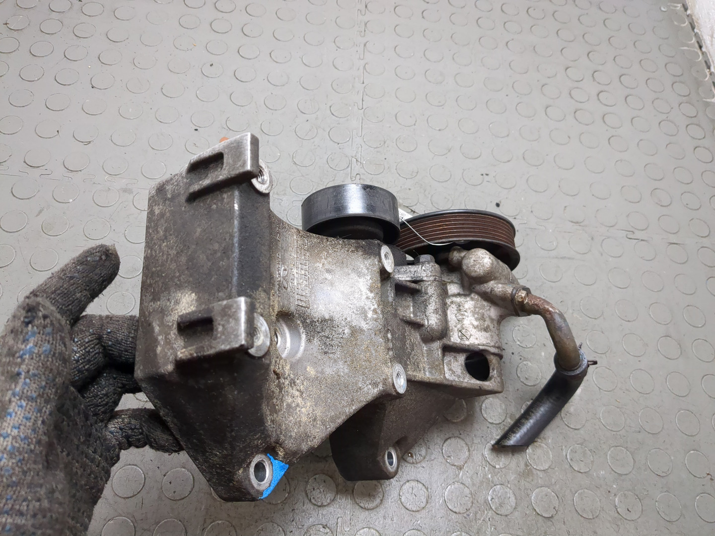 Насос ГУР (гидроусилитель руля)