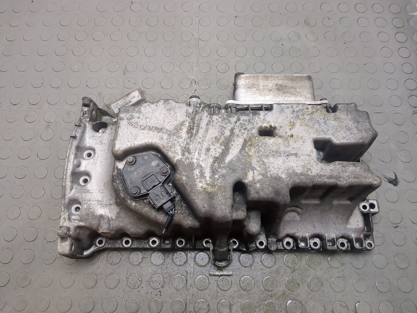 Поддон масляный двигателя (картер)