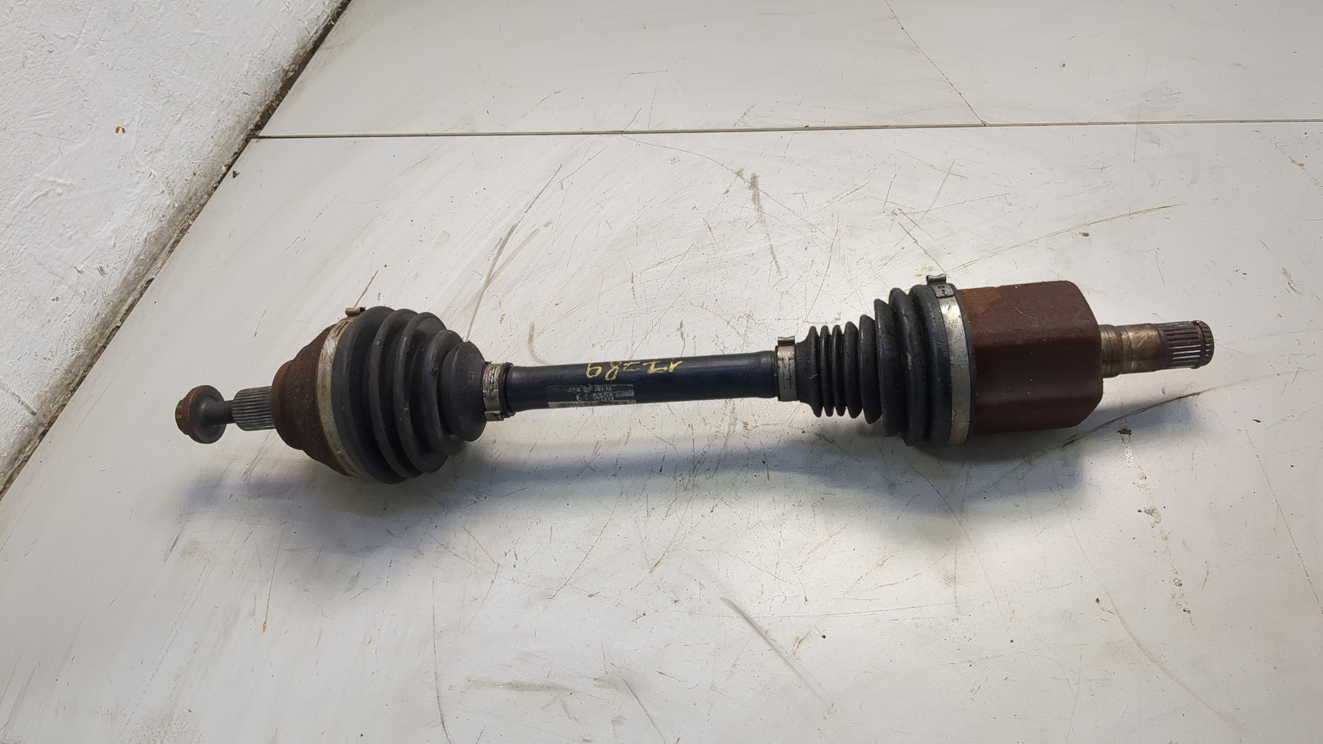 Полуось передняя левая