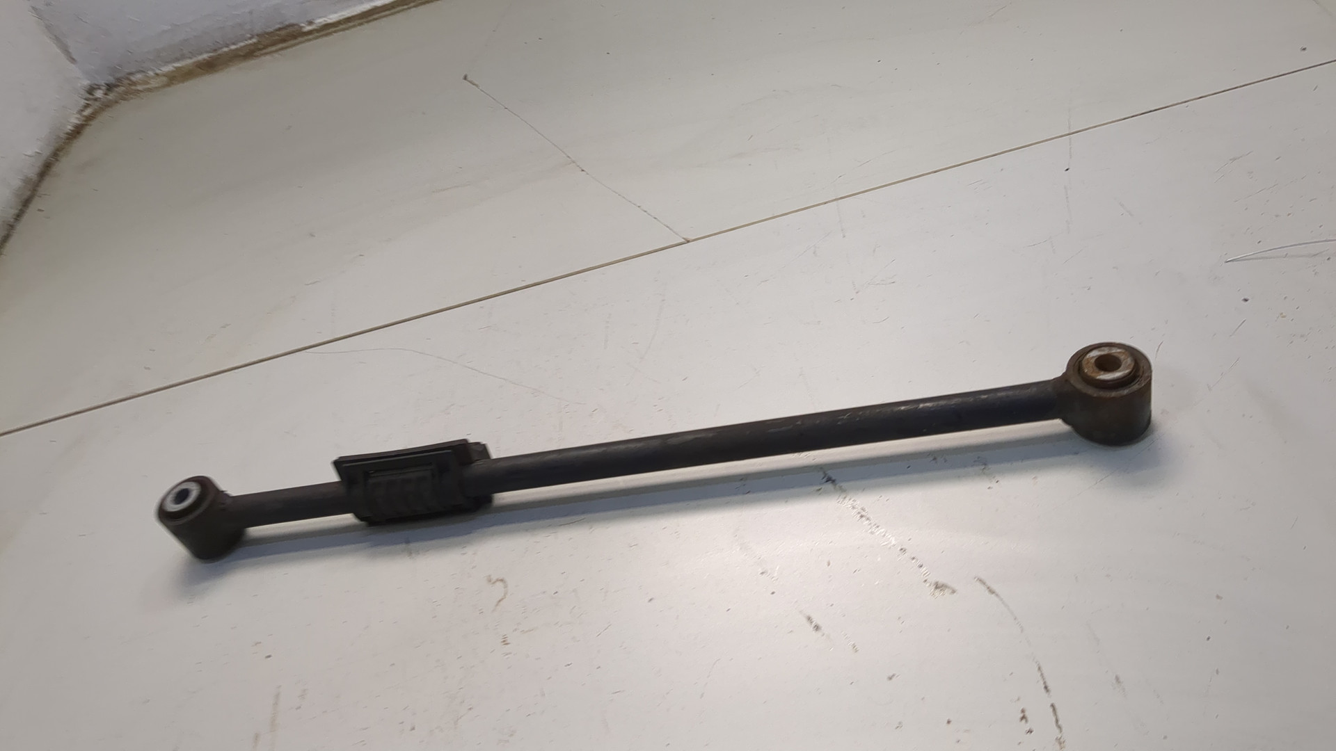 Рычаг задний