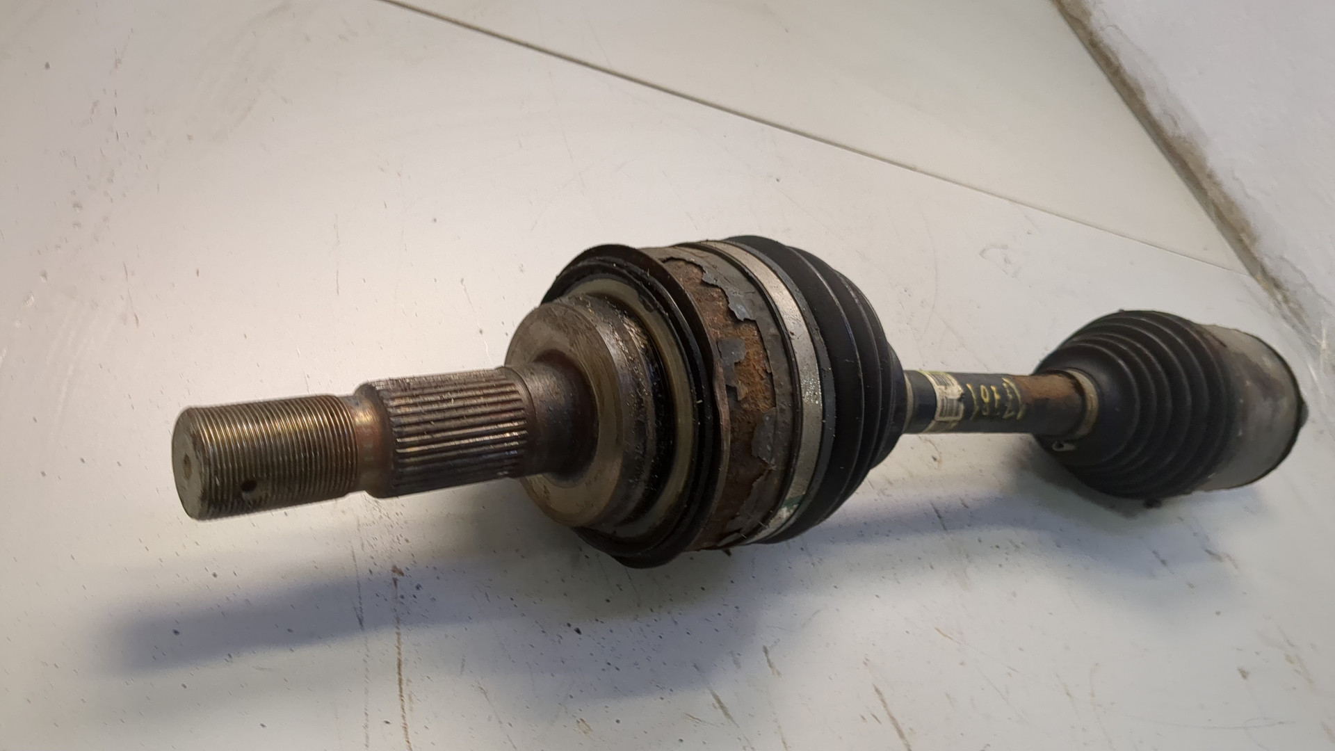 Полуось передняя