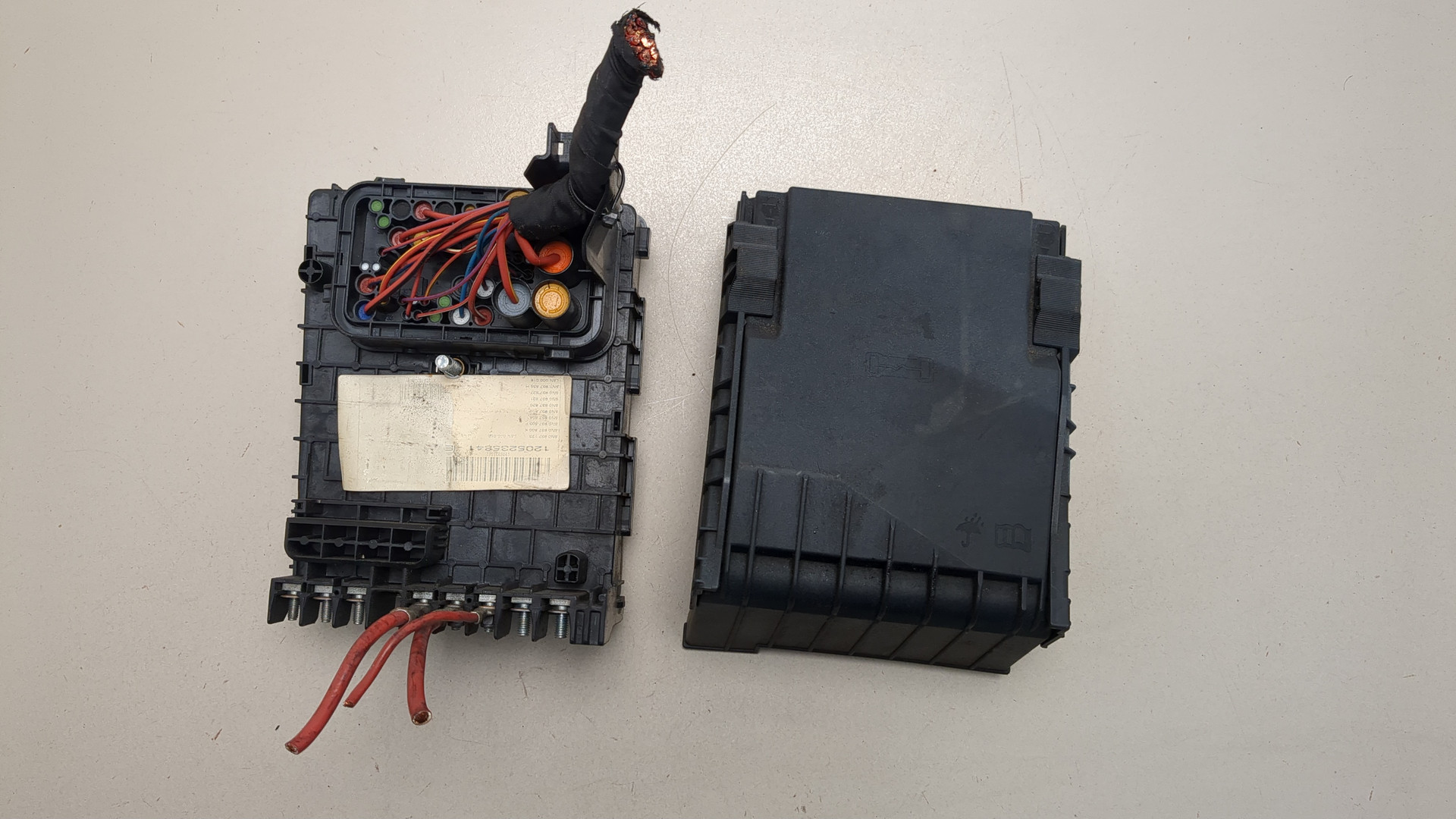 Блок предохранителей