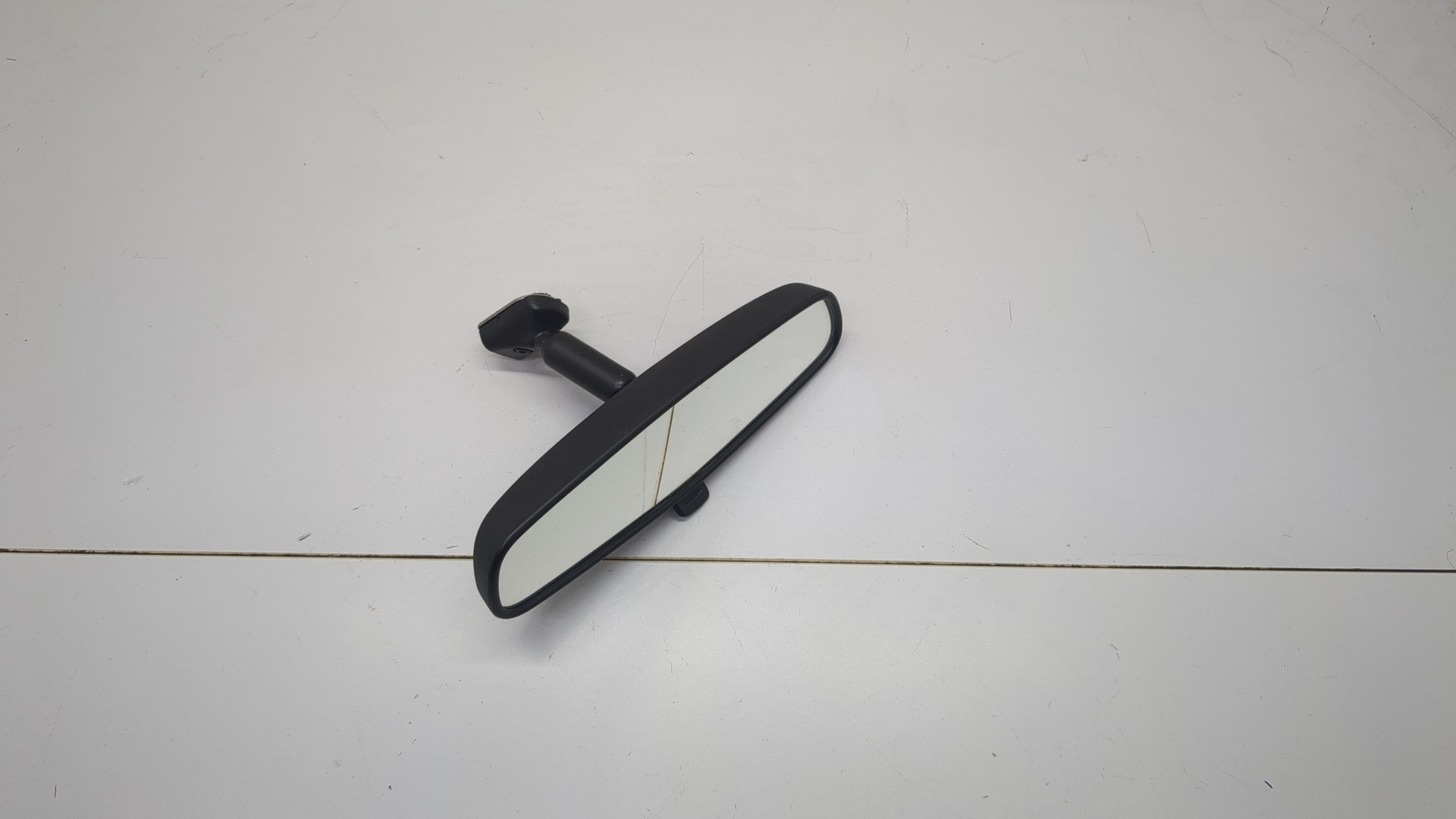 Зеркало заднего вида