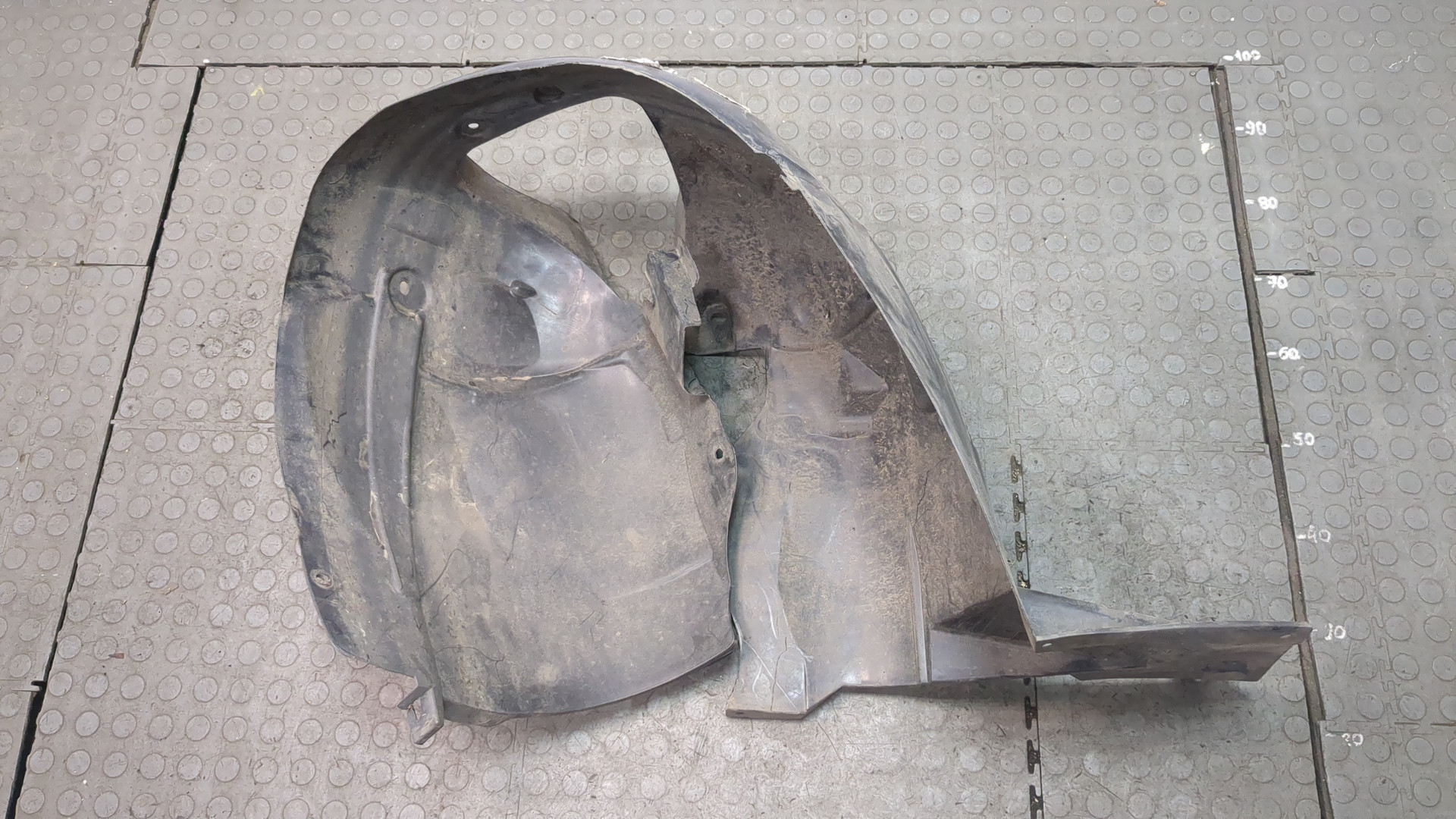 Локер передний правый