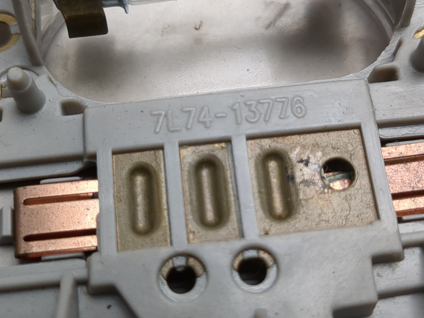 Плафон салонный