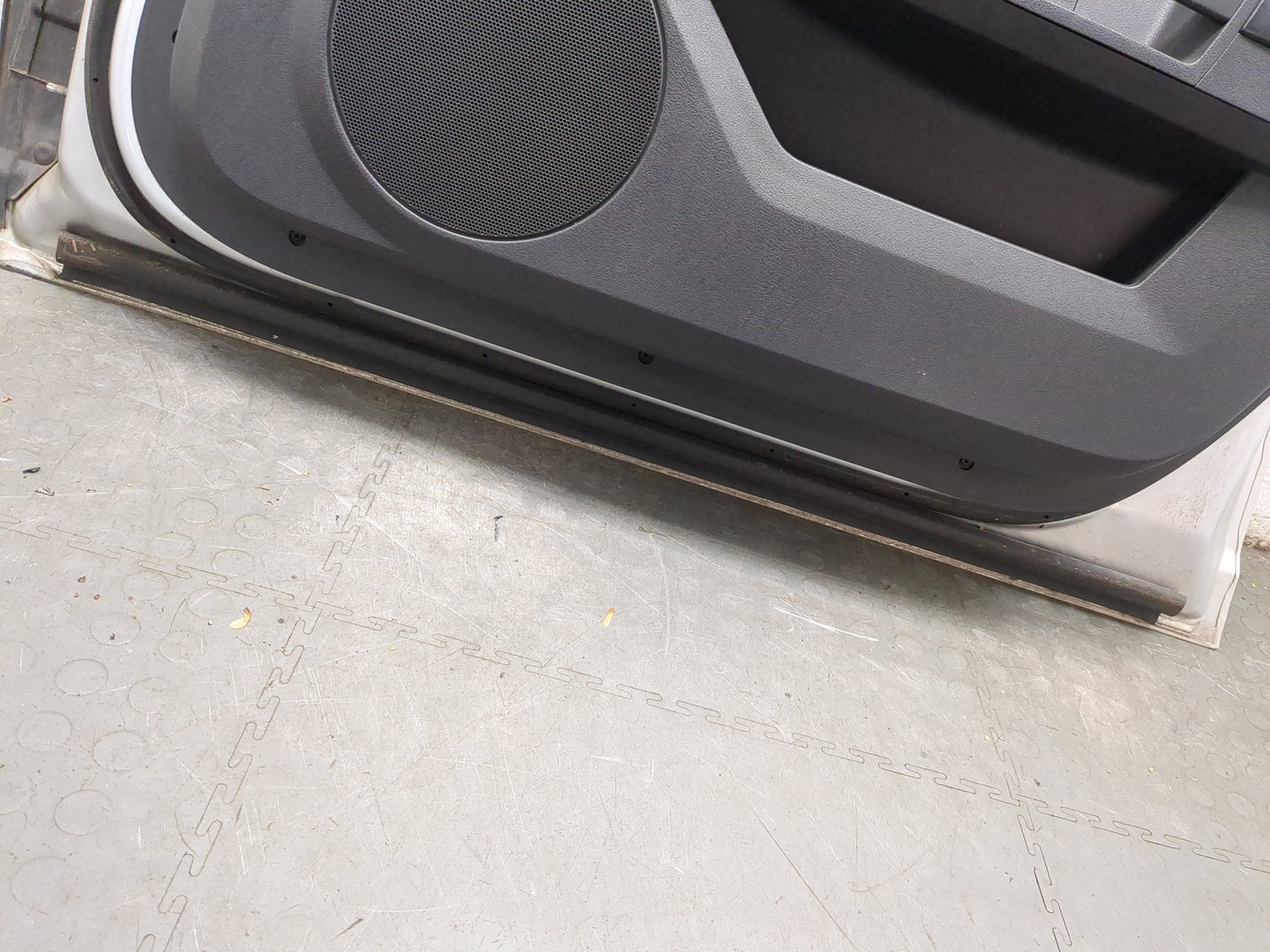 Дверь передняя правая