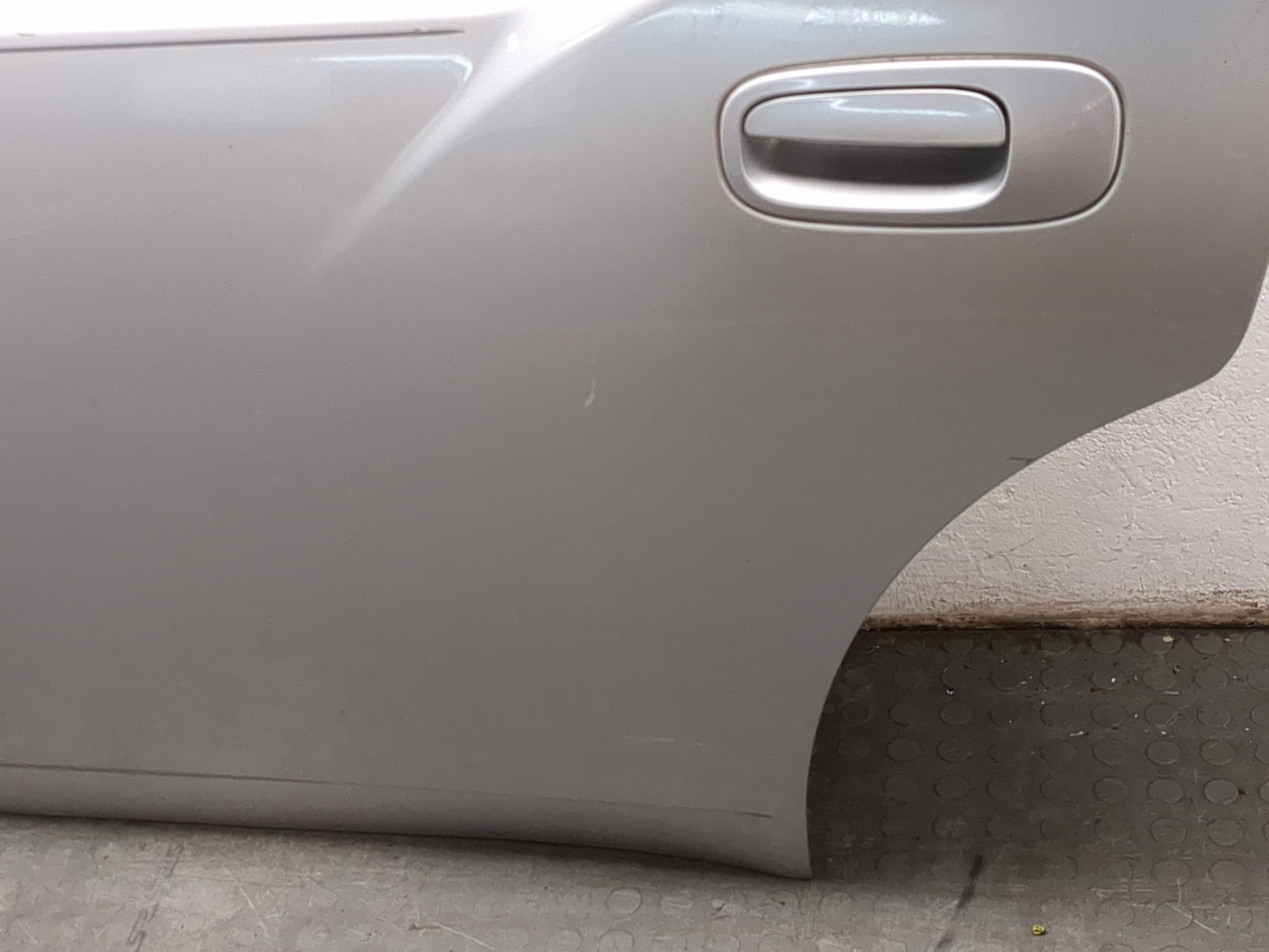 Дверь задняя левая