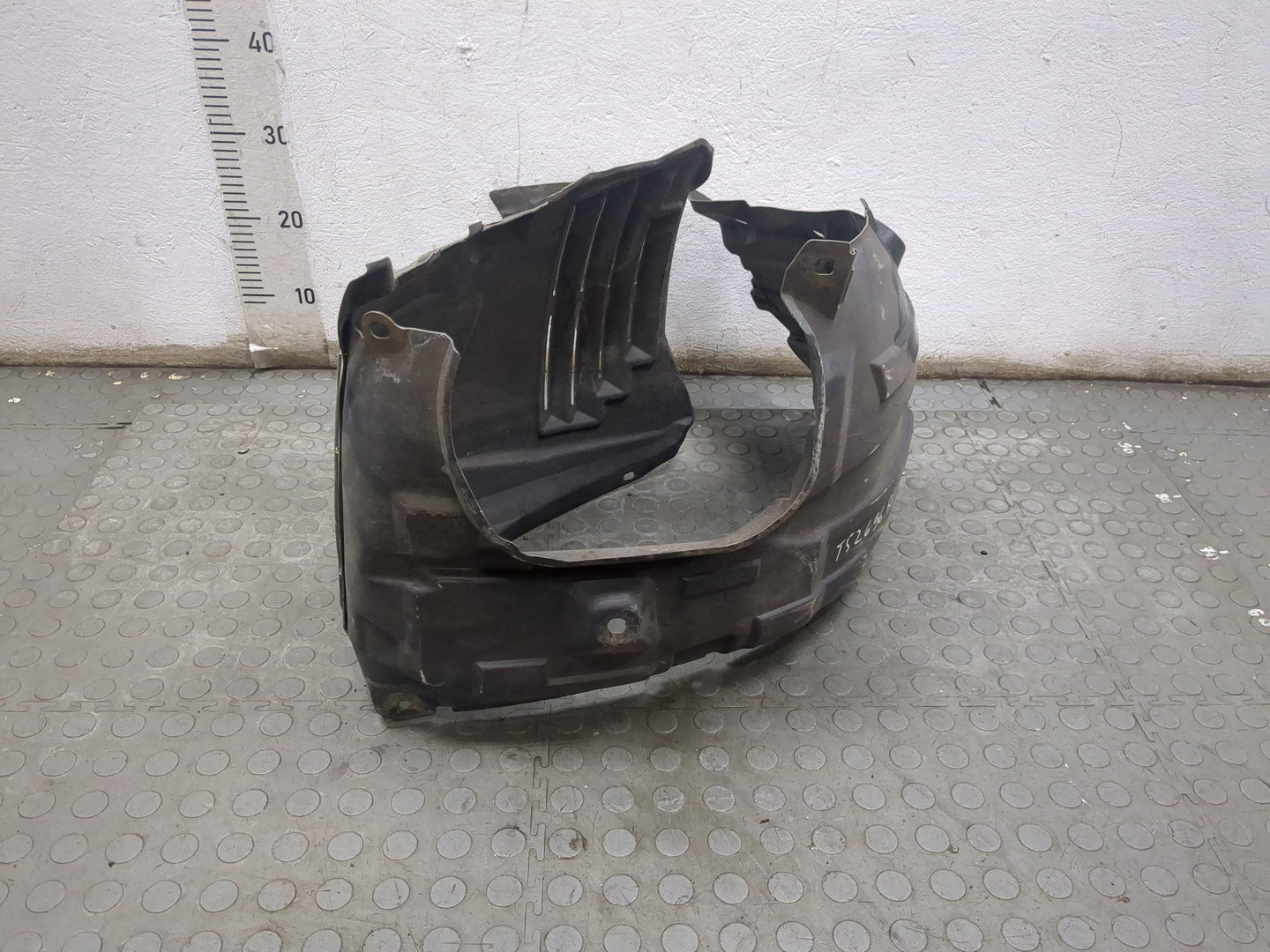 Локер передний левый