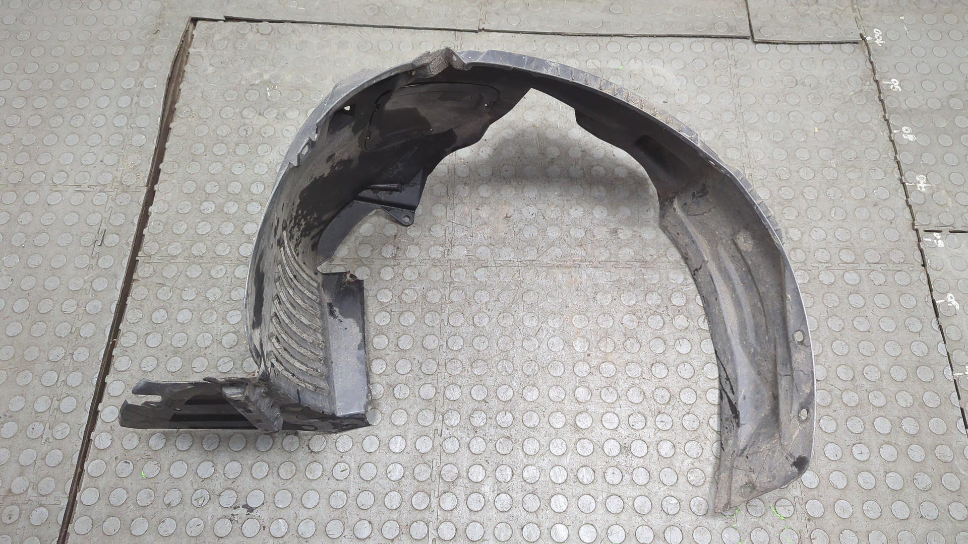 Локер передний левый