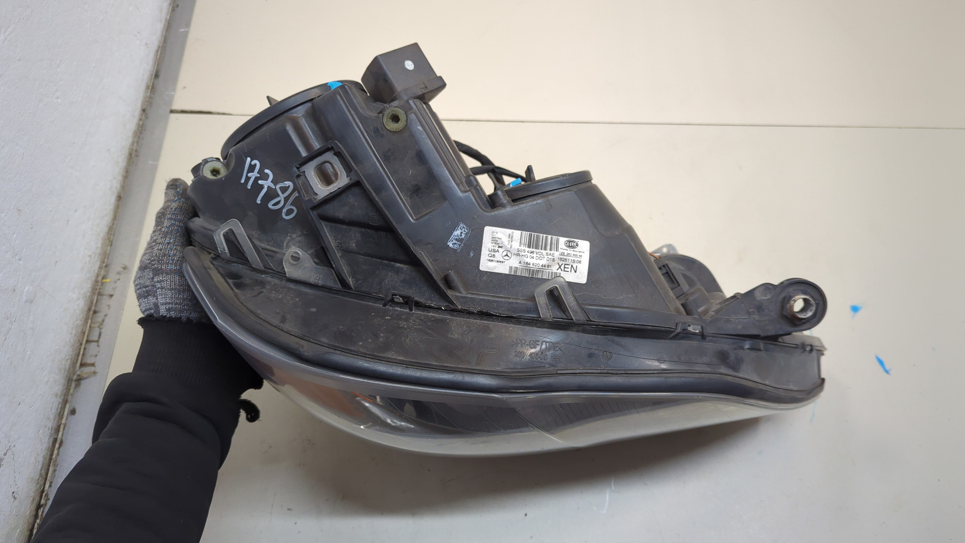 Фара правая