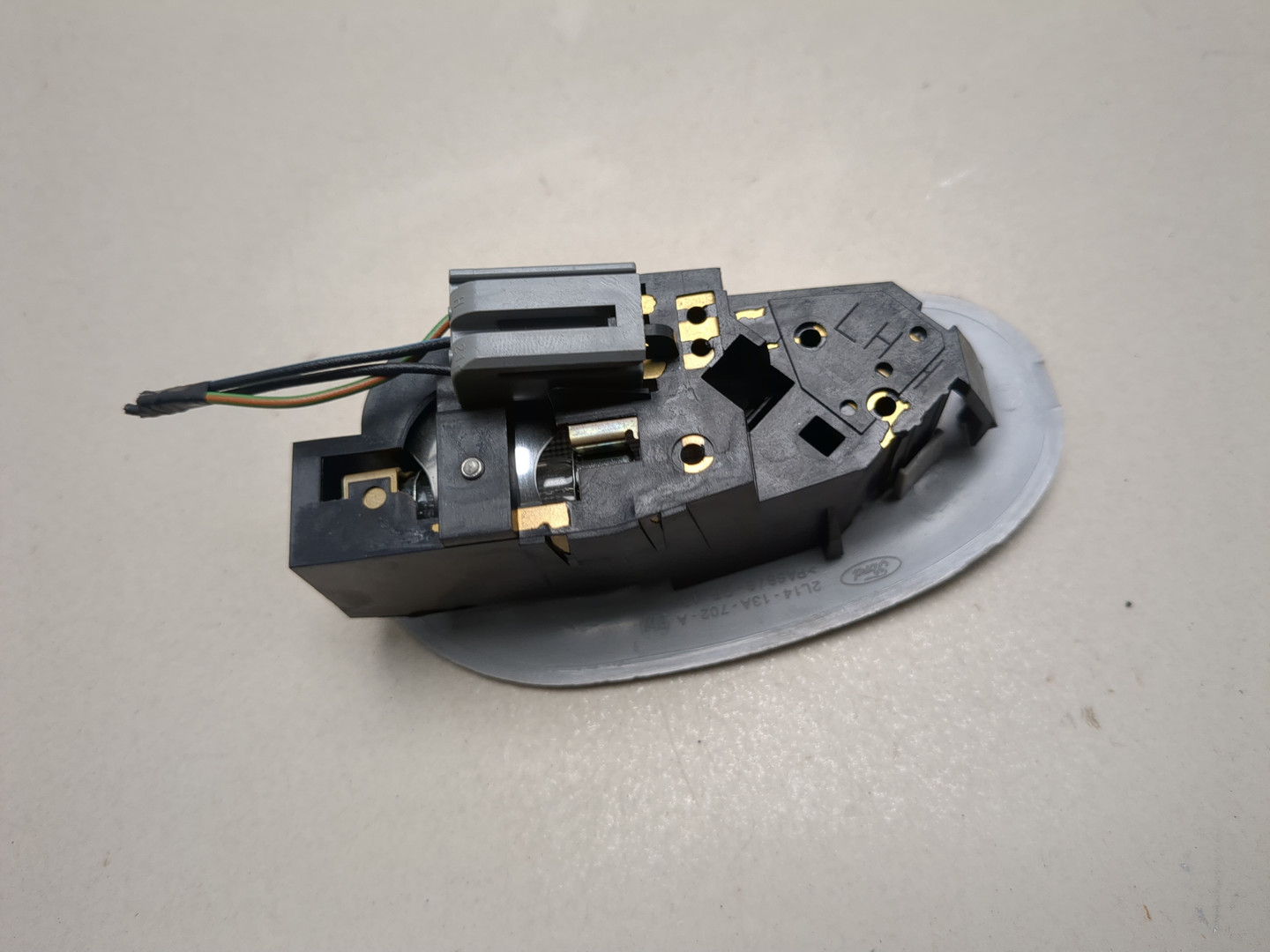 Плафон салонный