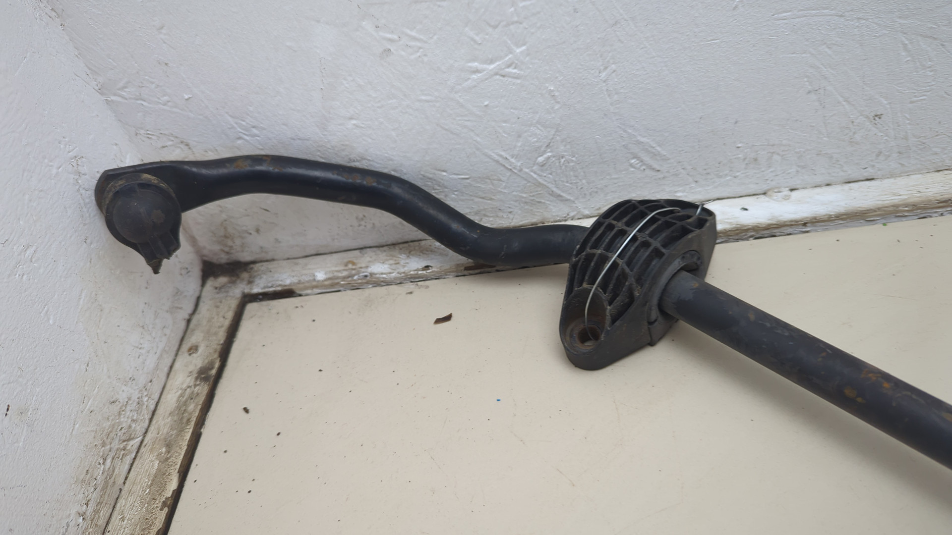 Стабилизатор задний