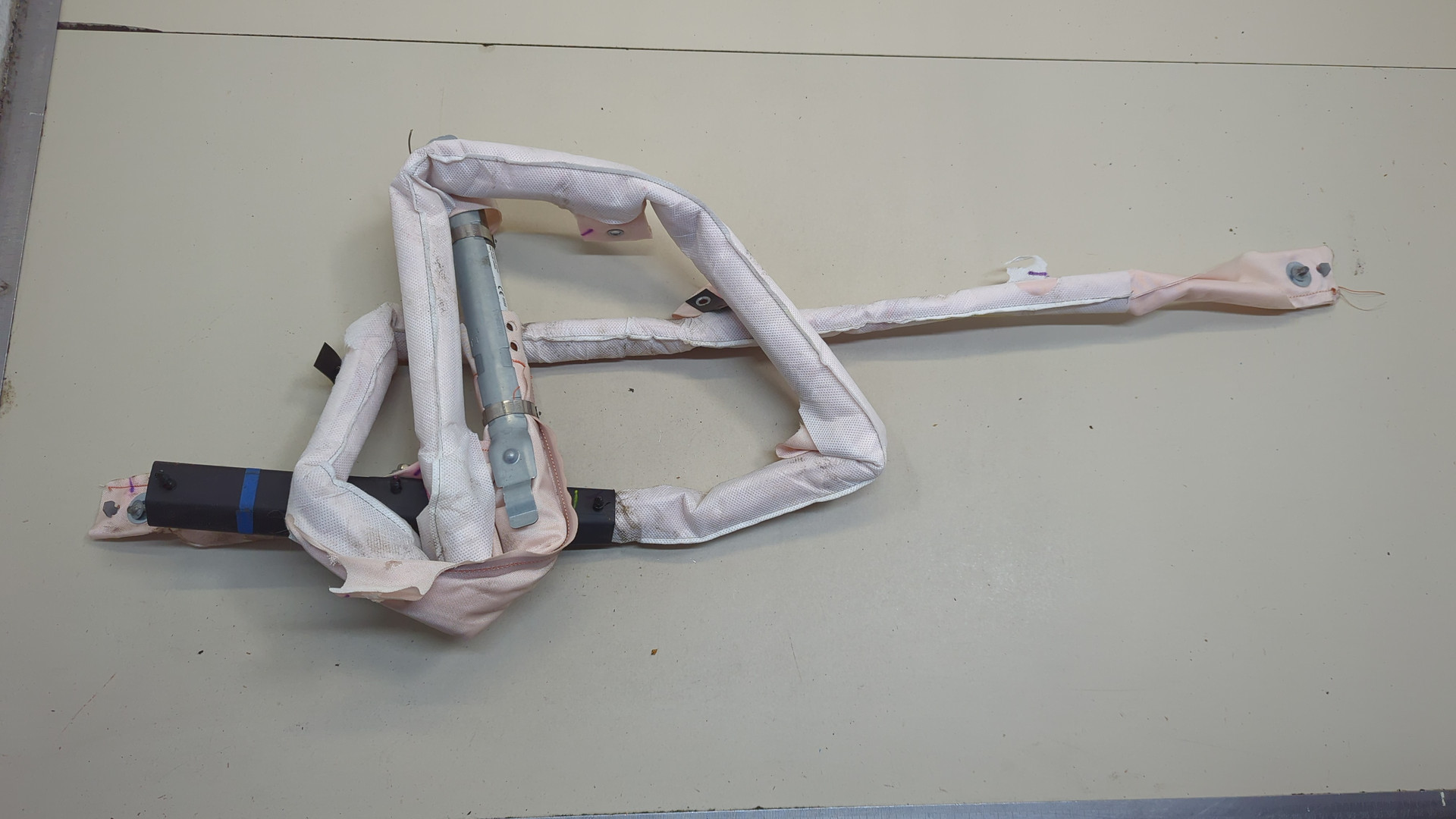 Подушка безопасности боковая (шторка)