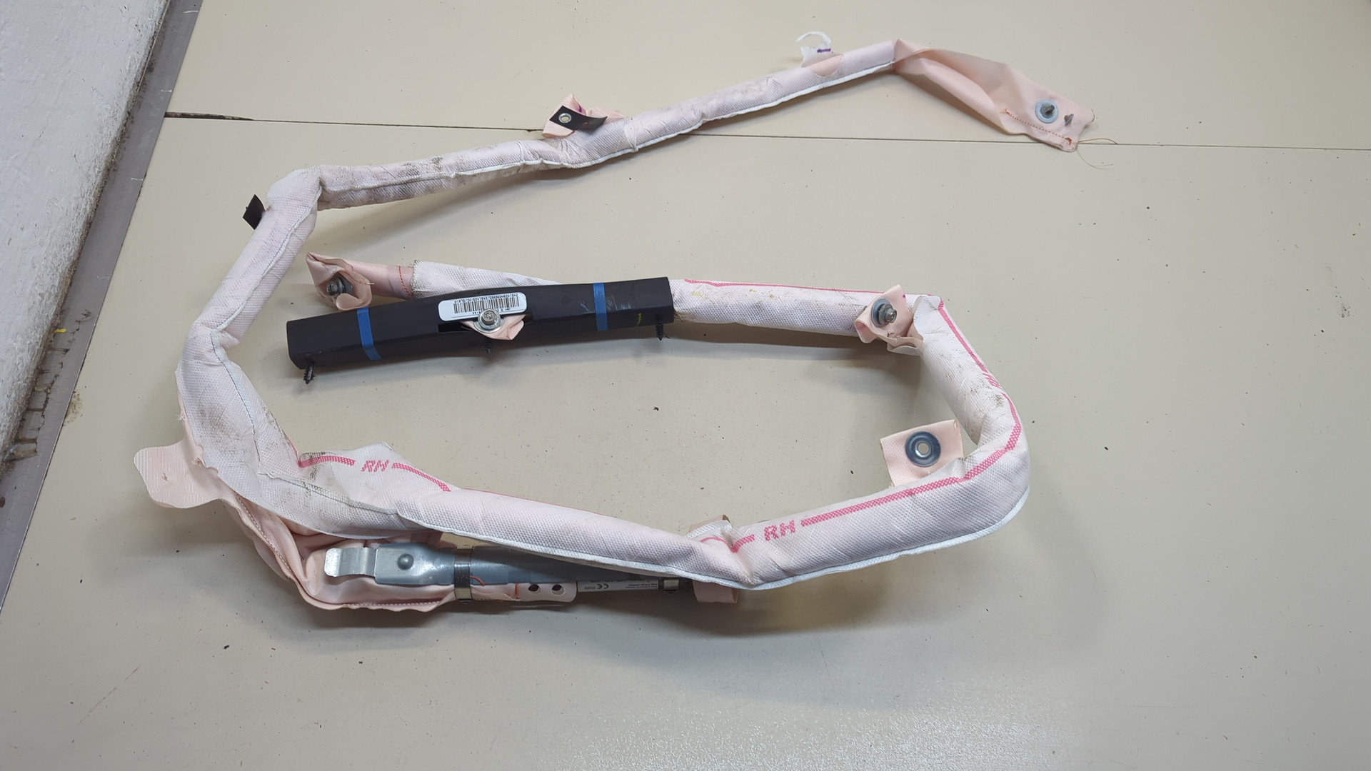 Подушка безопасности боковая (шторка)