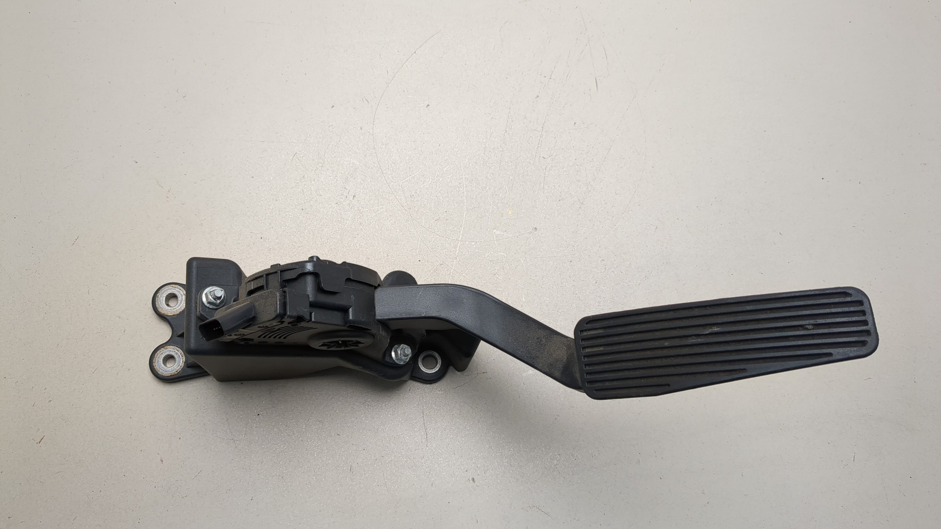 Педаль газа