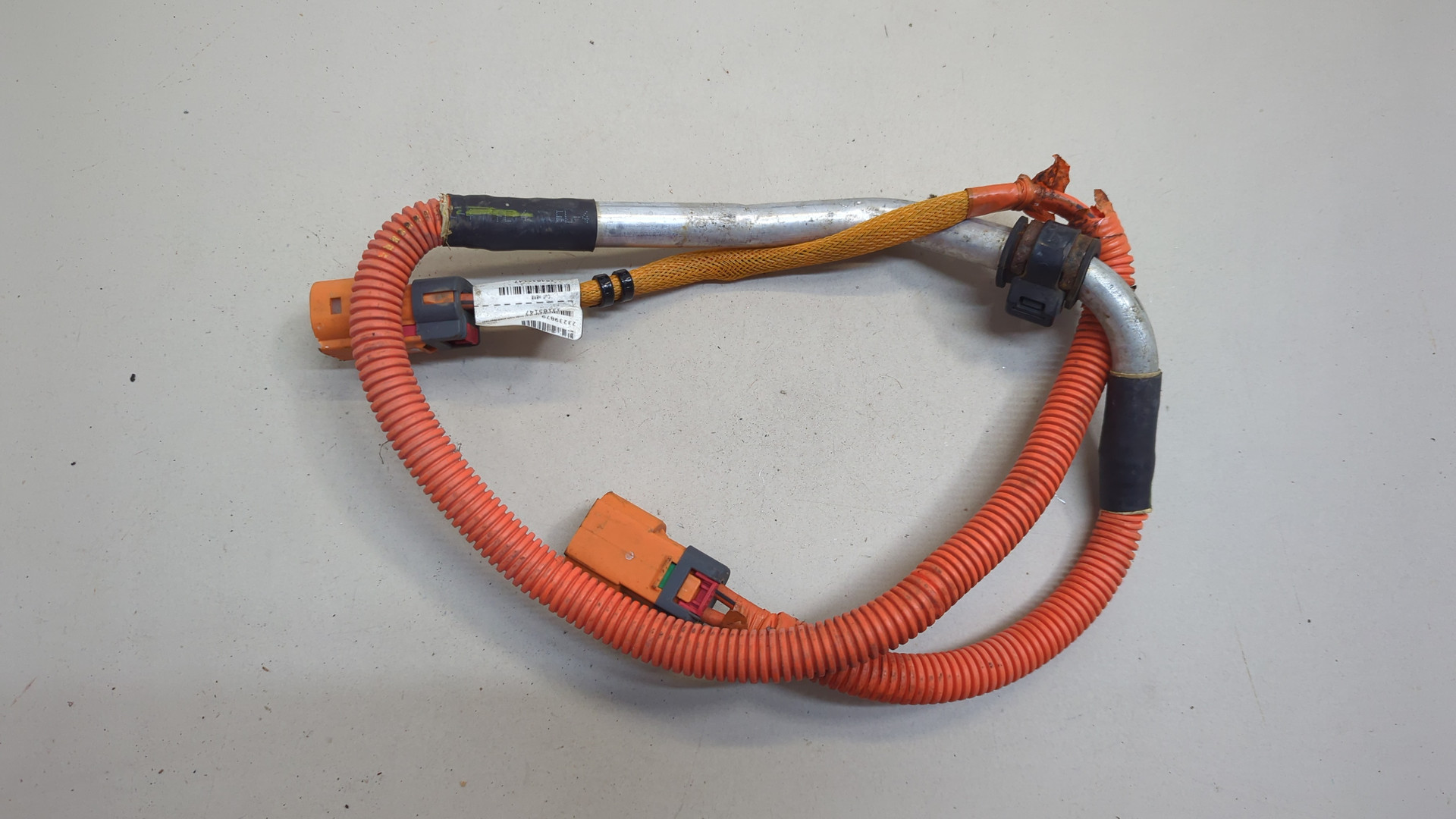 Провод высокого напряжения