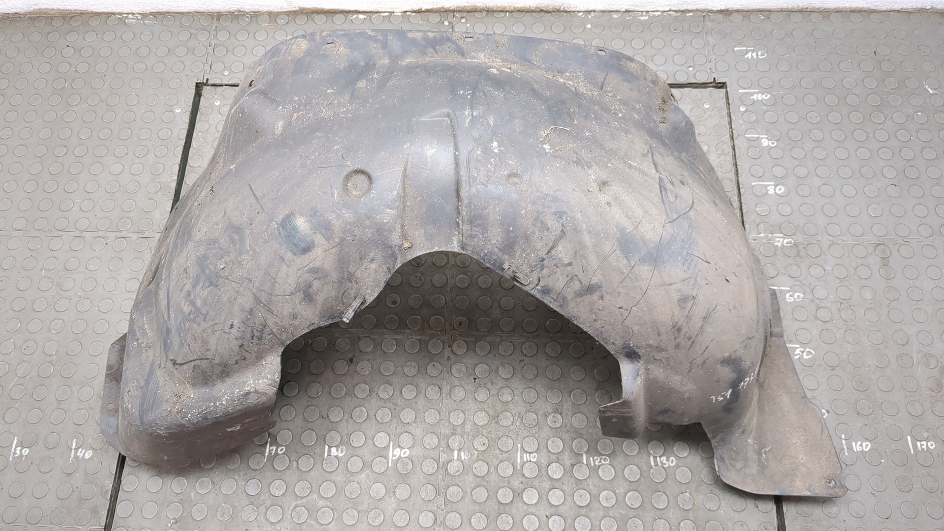 Локер передний левый