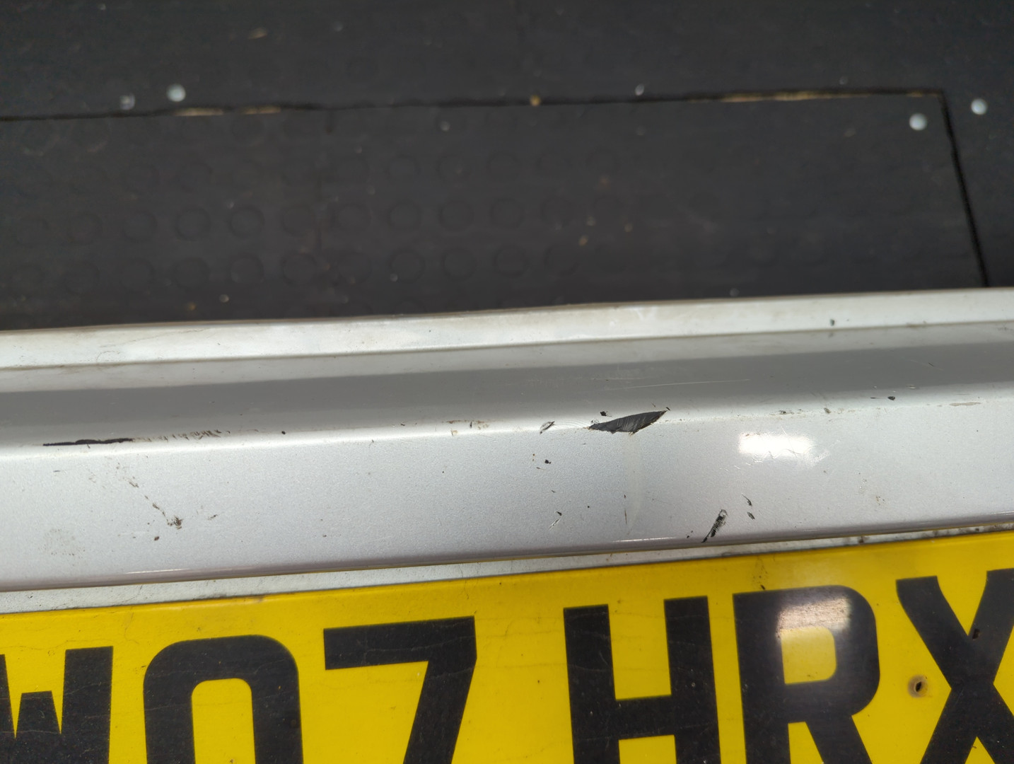 Бампер задний