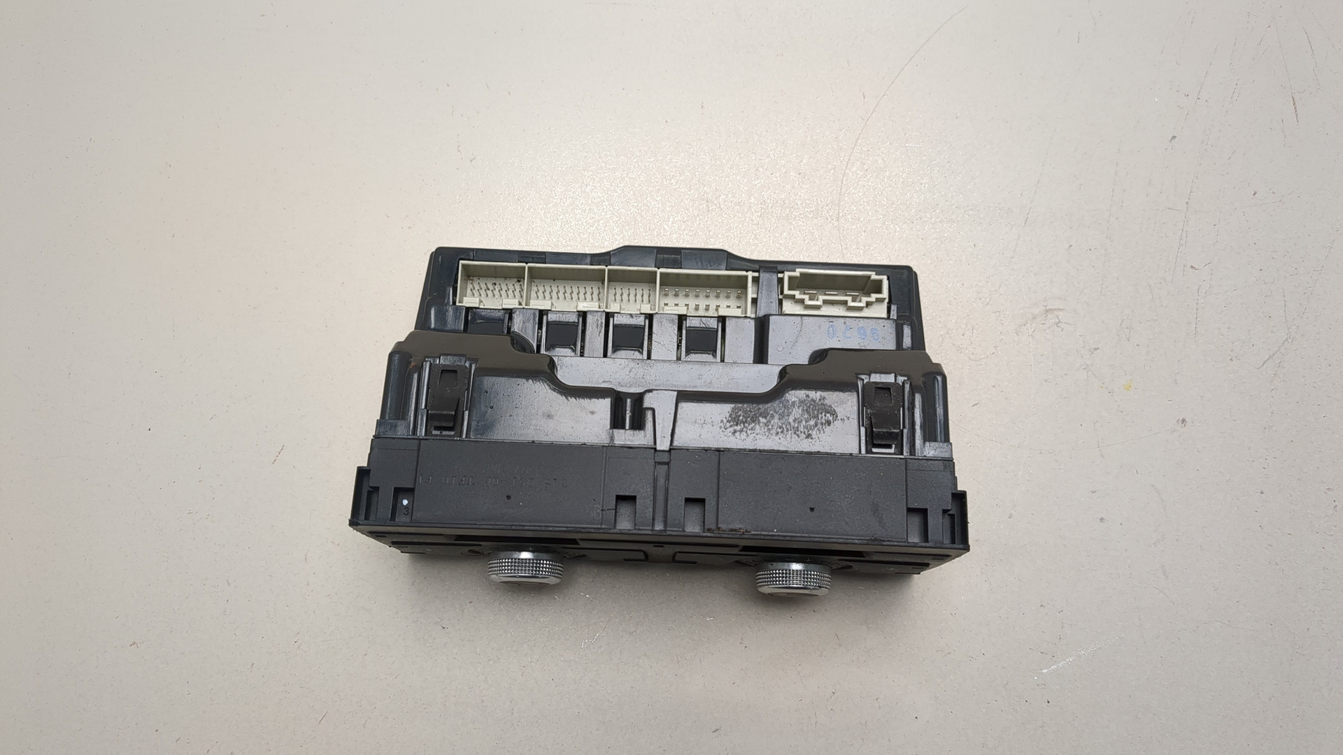 Переключатель отопителя