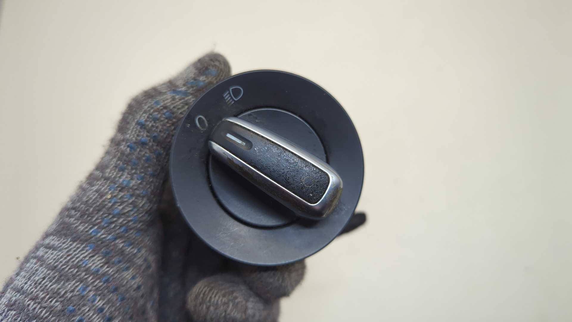 Переключатель света фар