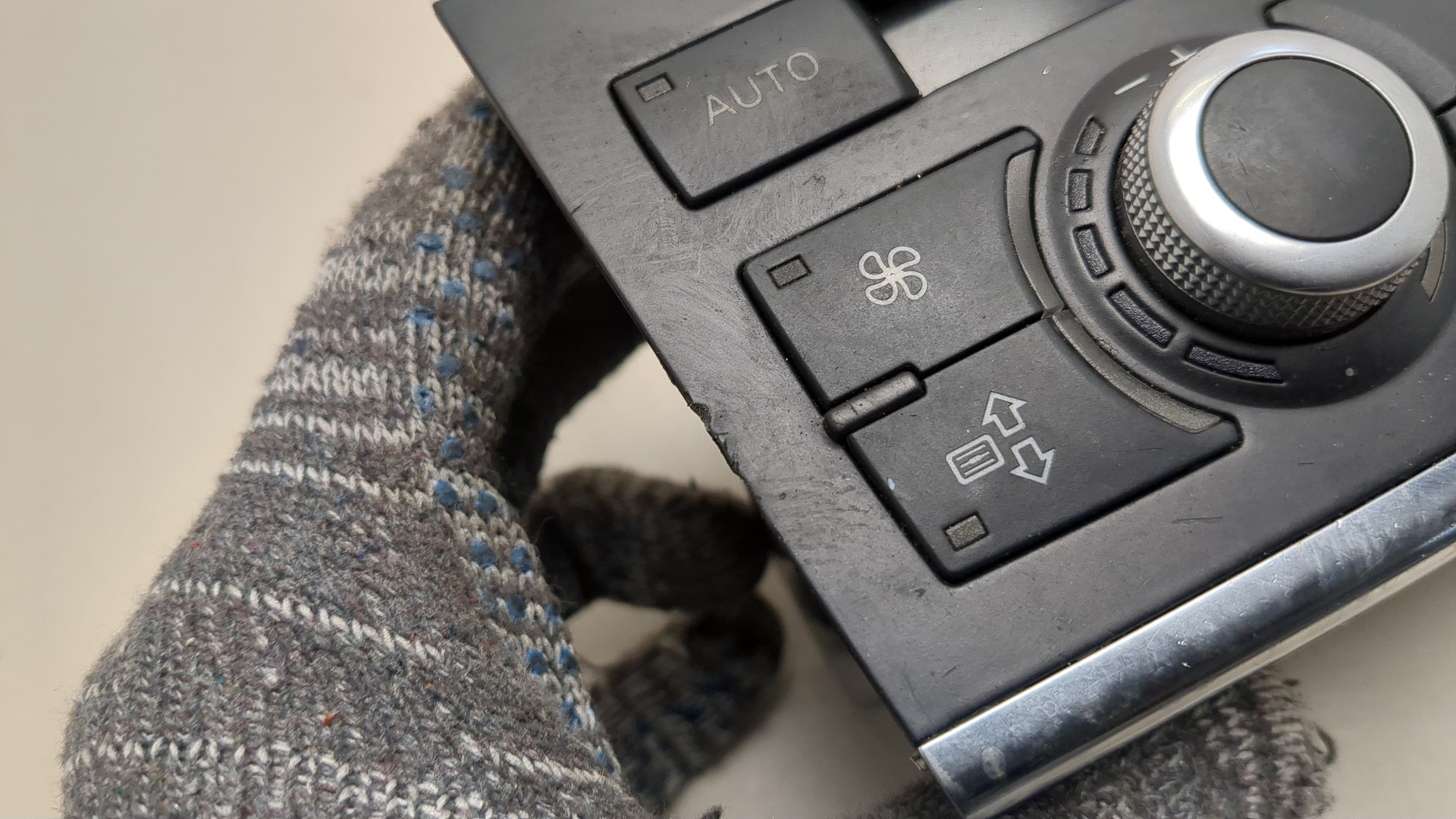 Переключатель отопителя