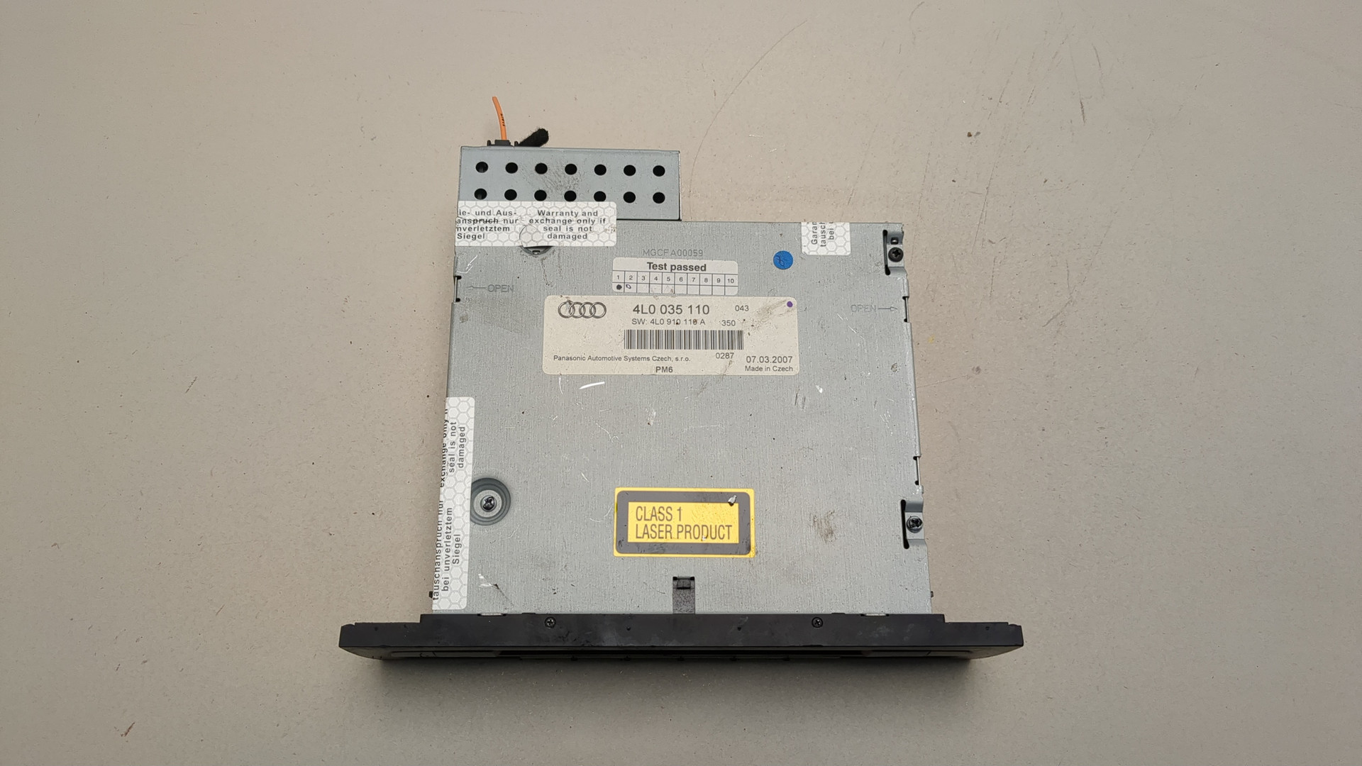 Проигрыватель CD/DVD