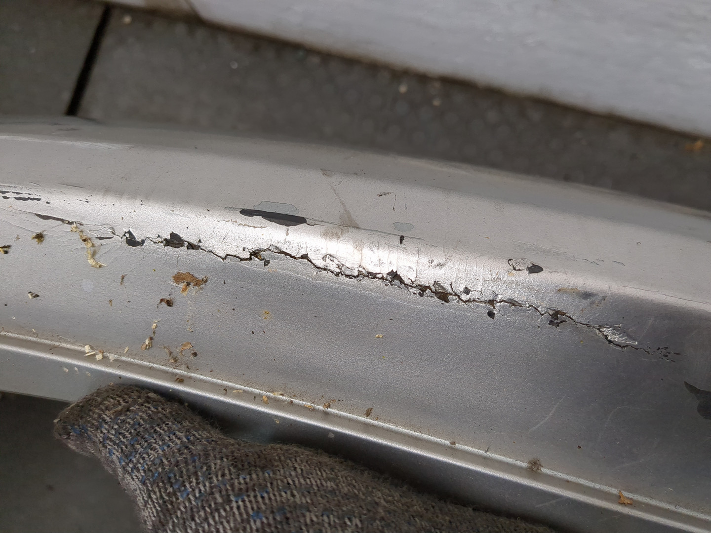 Бампер задний