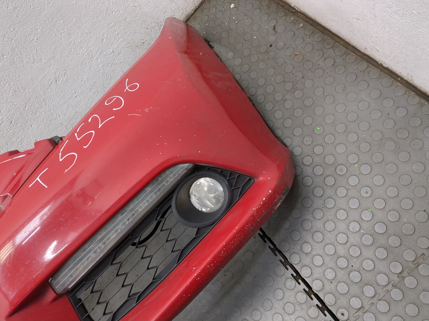 Бампер передний