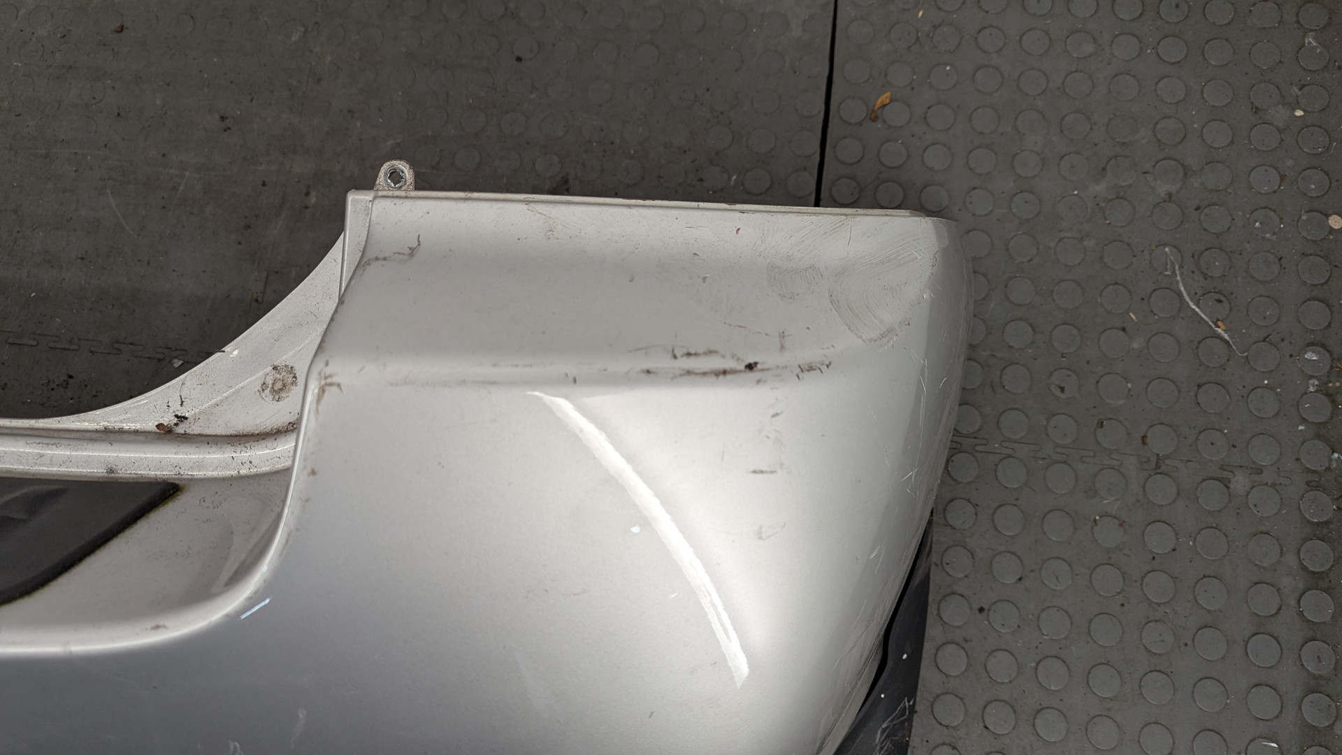 Бампер задний