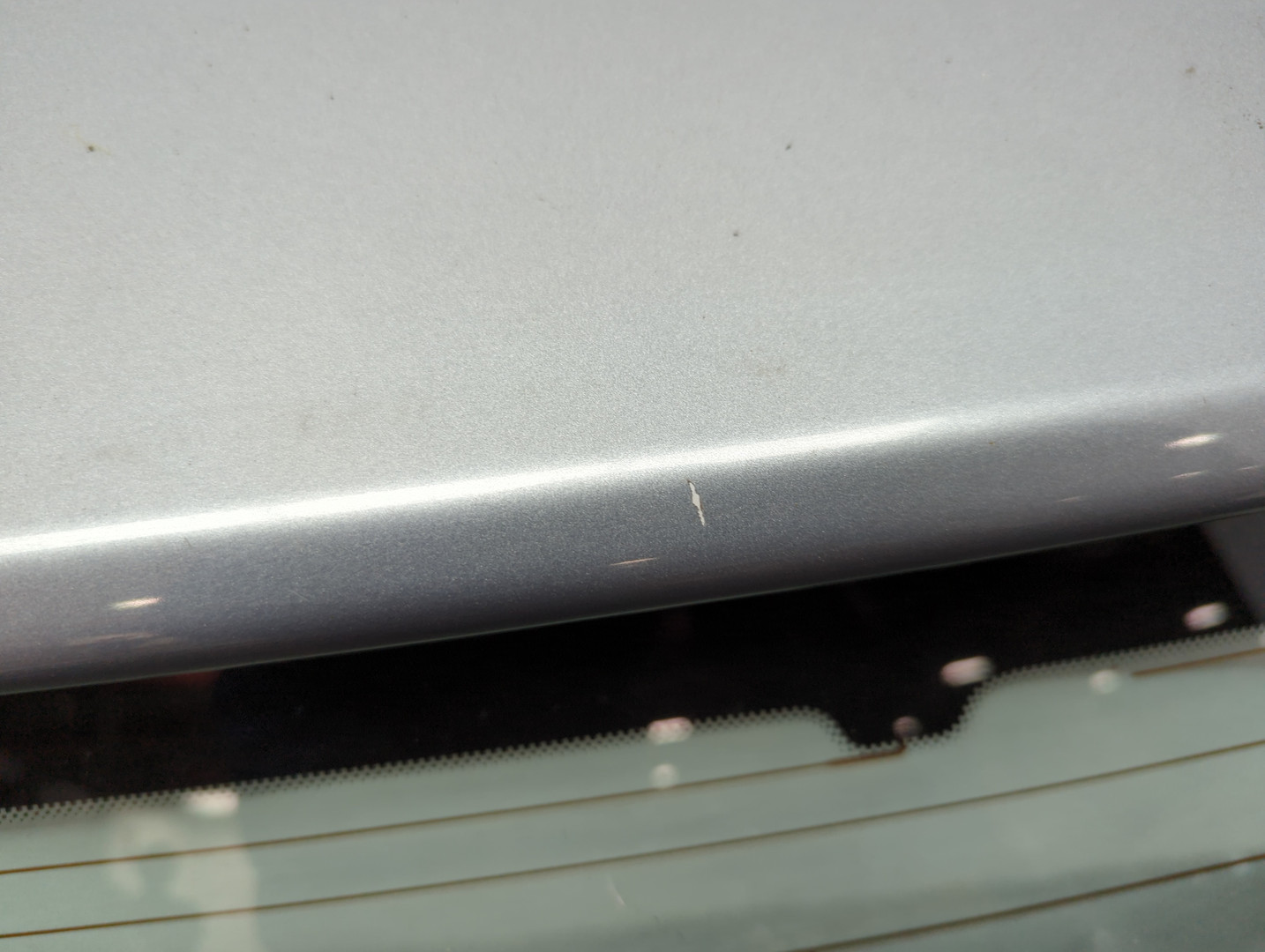 Дверь багажника