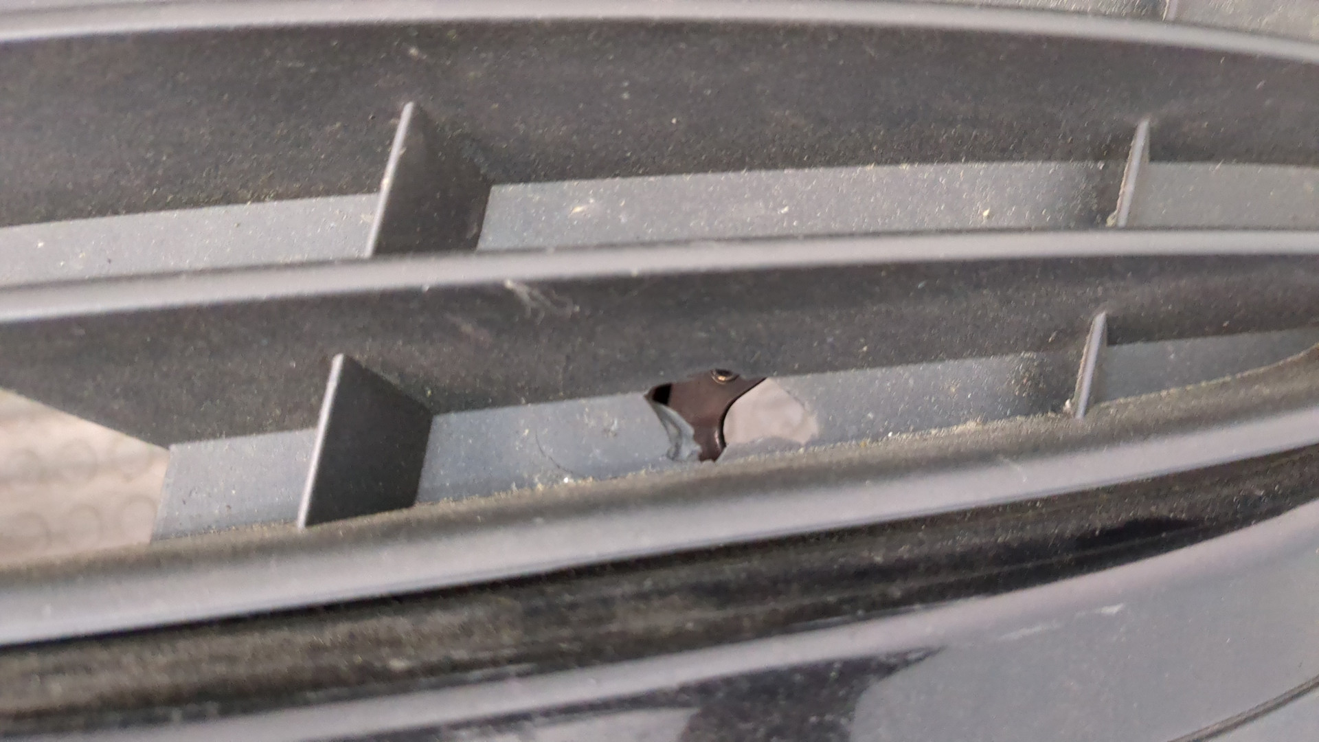 Бампер передний