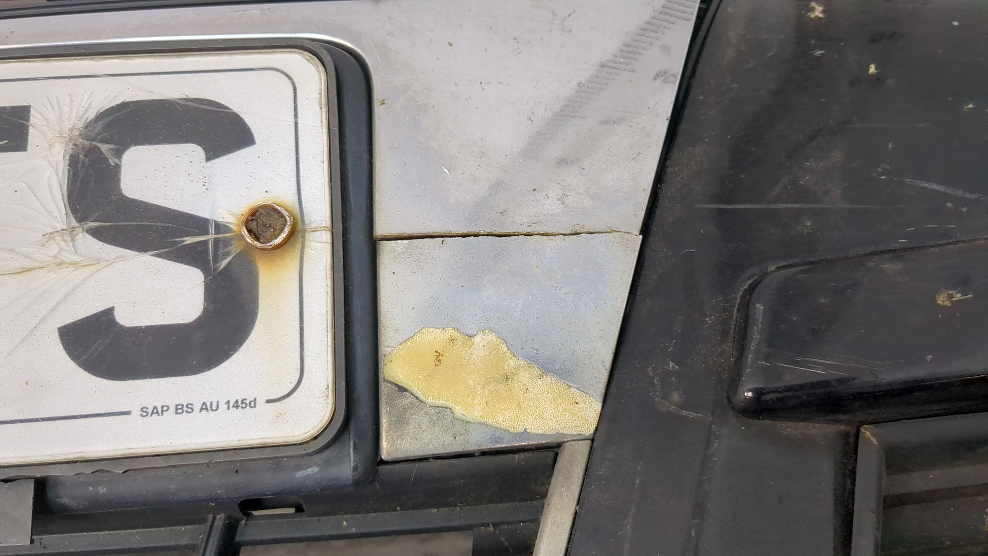 Бампер передний