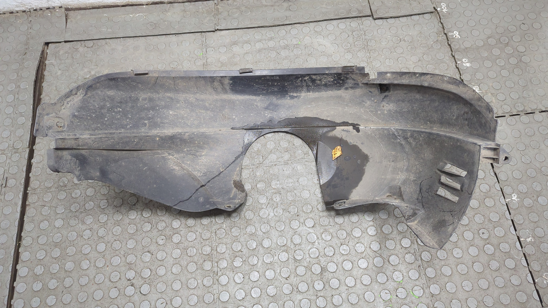 Локер передний правый