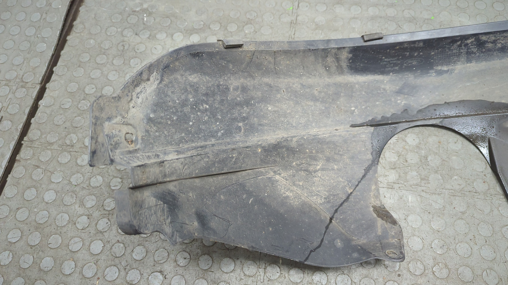 Локер передний правый