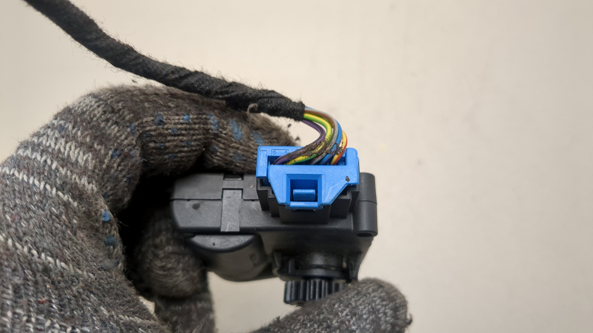 Моторчик заслонки печки