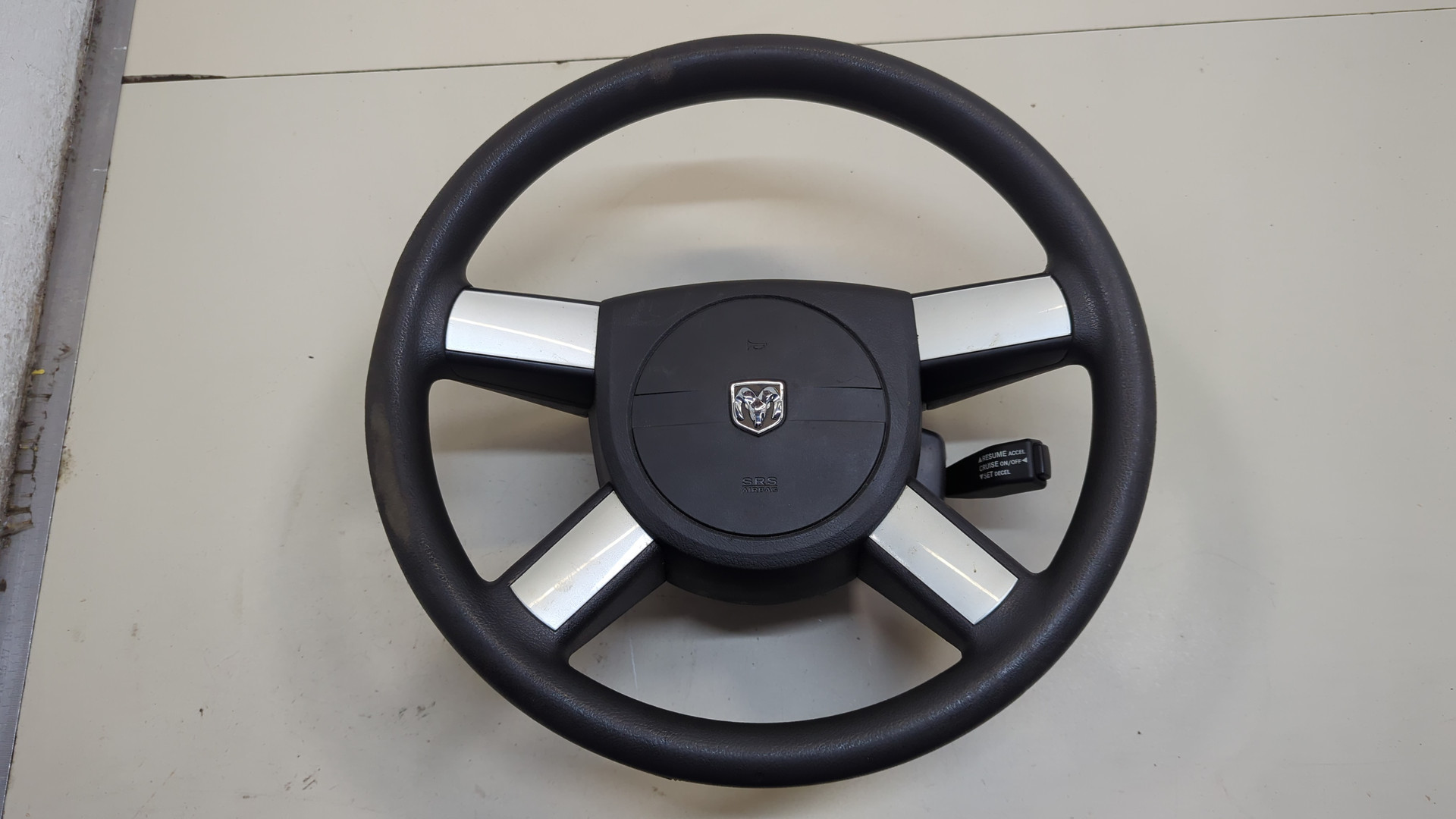 Рулевое колесо (руль)