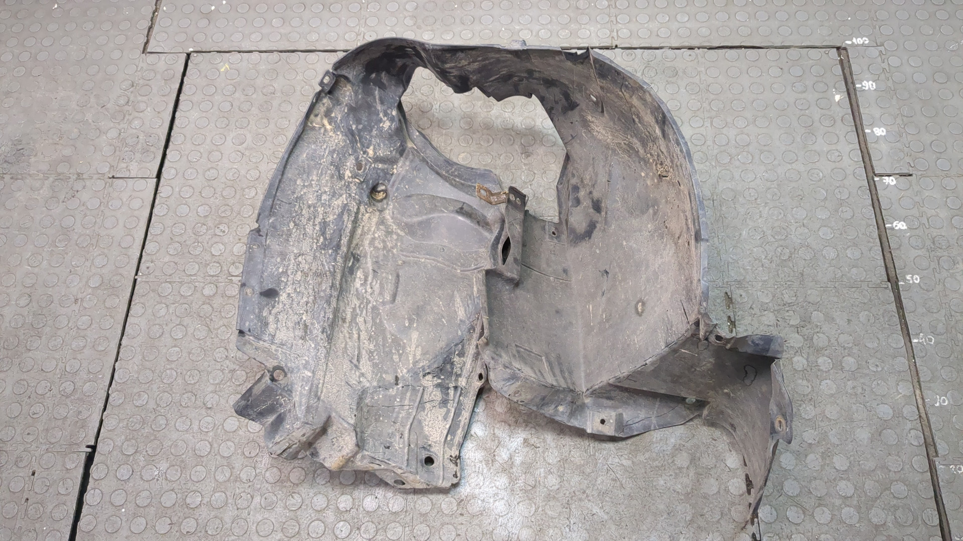 Локер передний правый